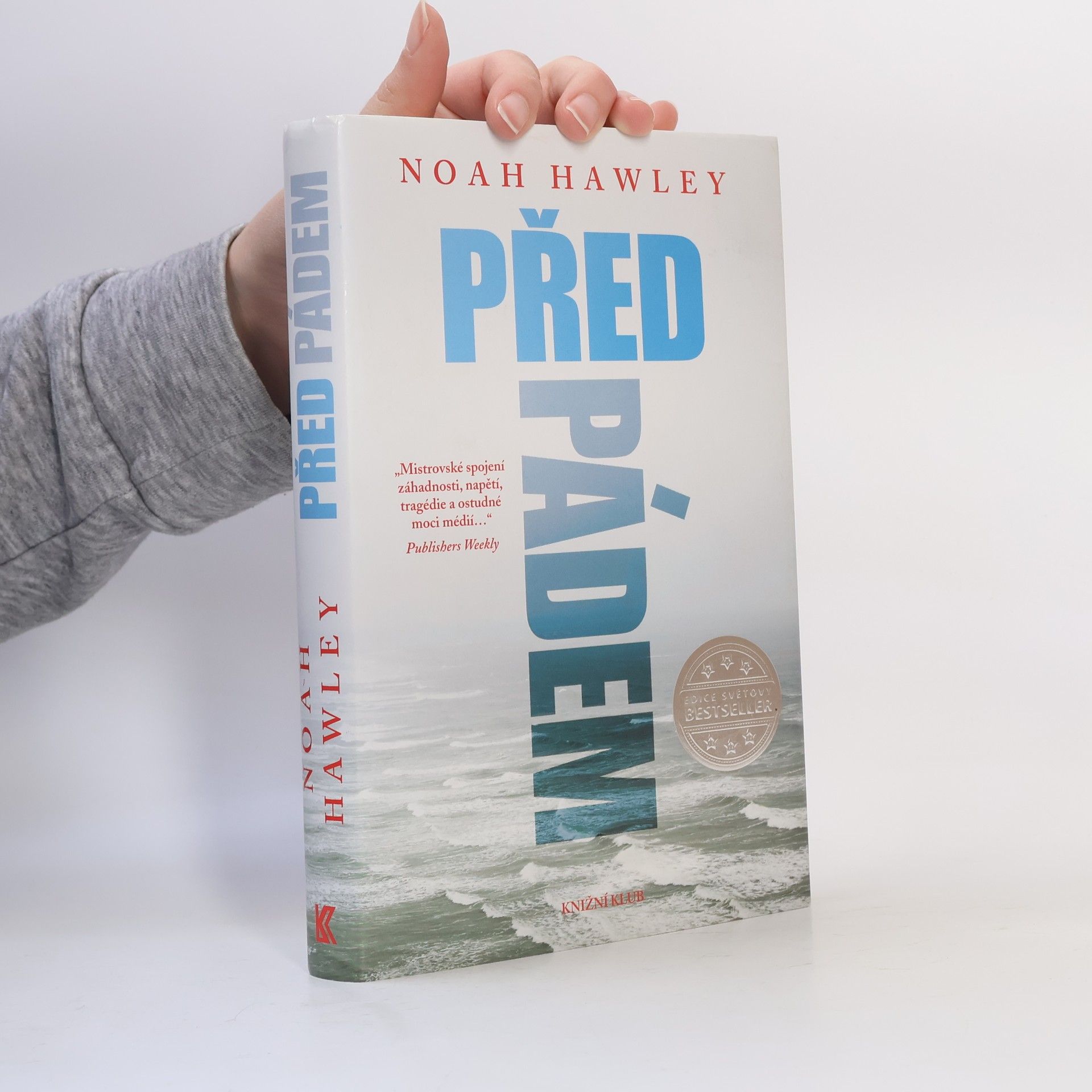 Noah Hawley Před pádem