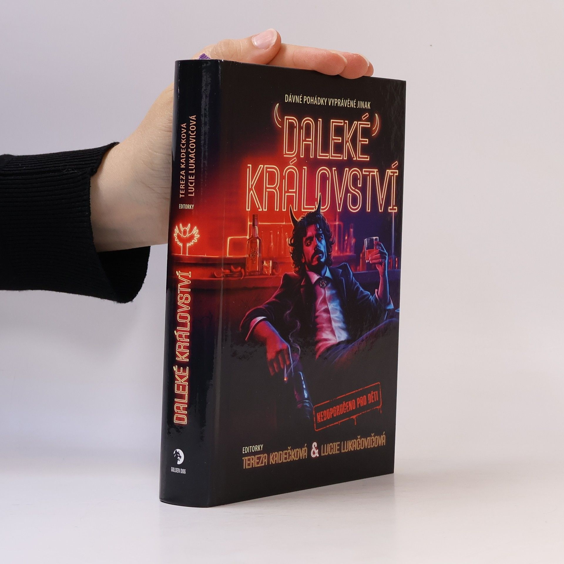 Tereza Kadečková Daleké království : dávné pohádky vyprávěné jinak