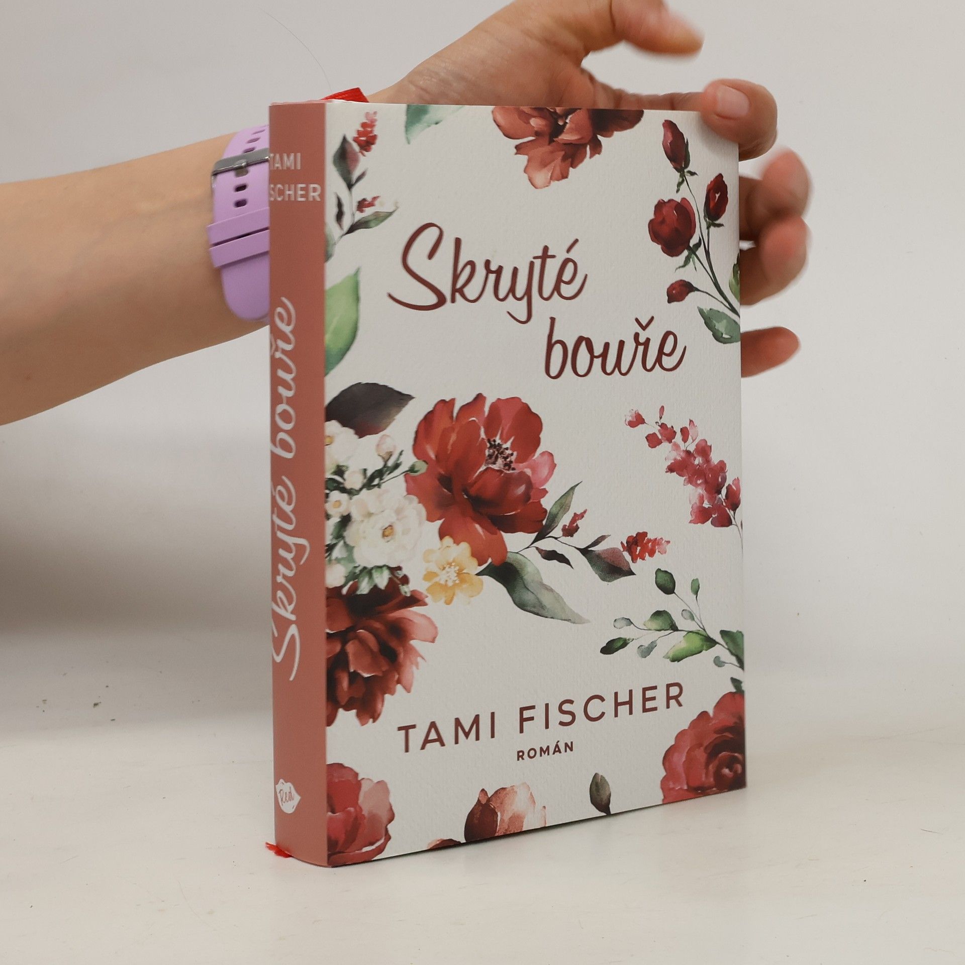 Tami Fischer Skryté bouře