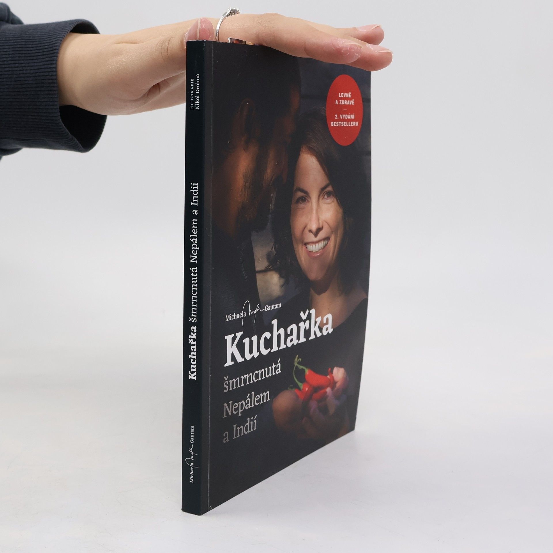Michaela Gautam Kuchařka šmrncnutá Nepálem a Indií