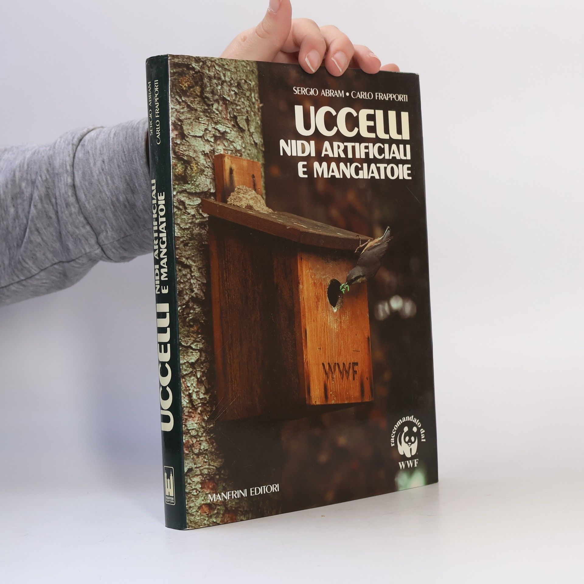 Uccelli: nidi artificiali e mangiatoie