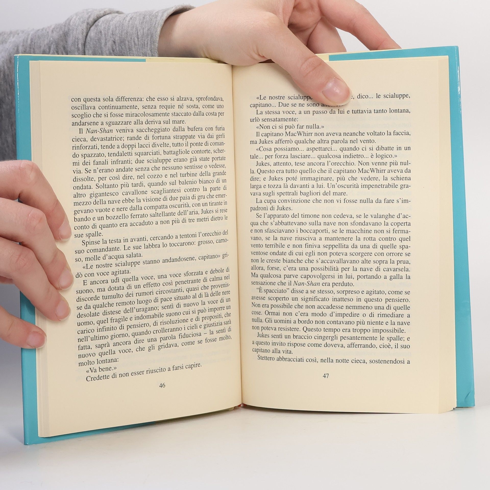 Autores varios Tifone
