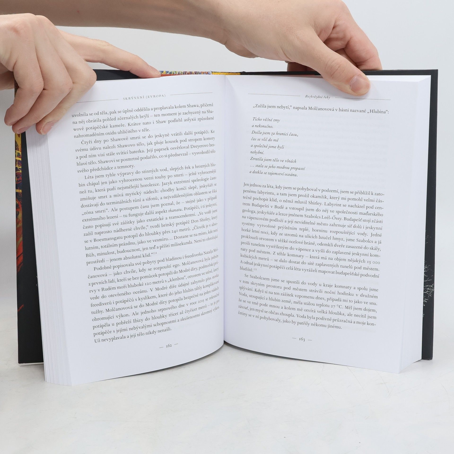 Robert Macfarlane Podzemí : cesta hlubinami času