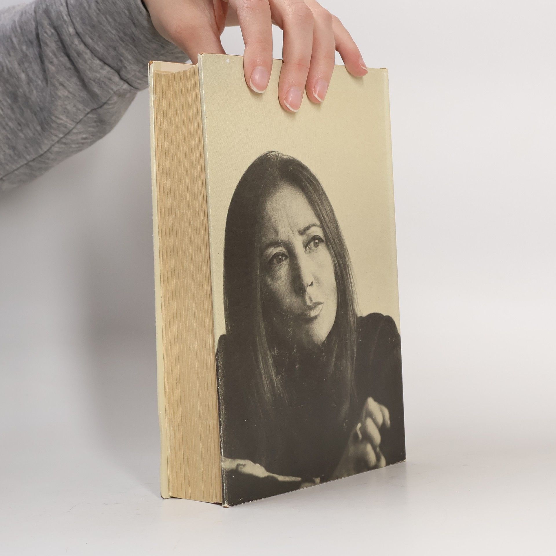 Oriana Fallaci Un Hombre