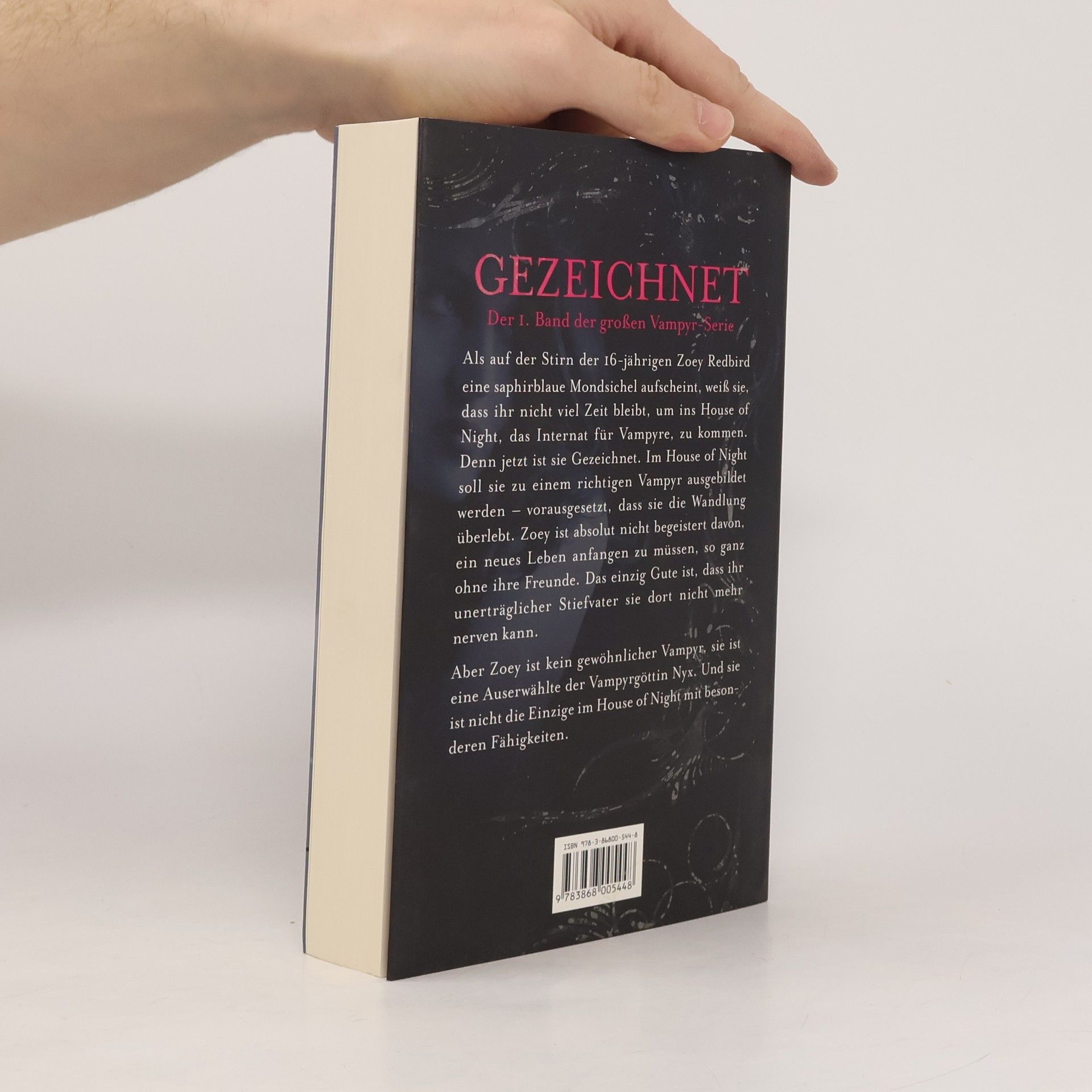 Phyllis Christine Cast House of Night. Gezeichnet