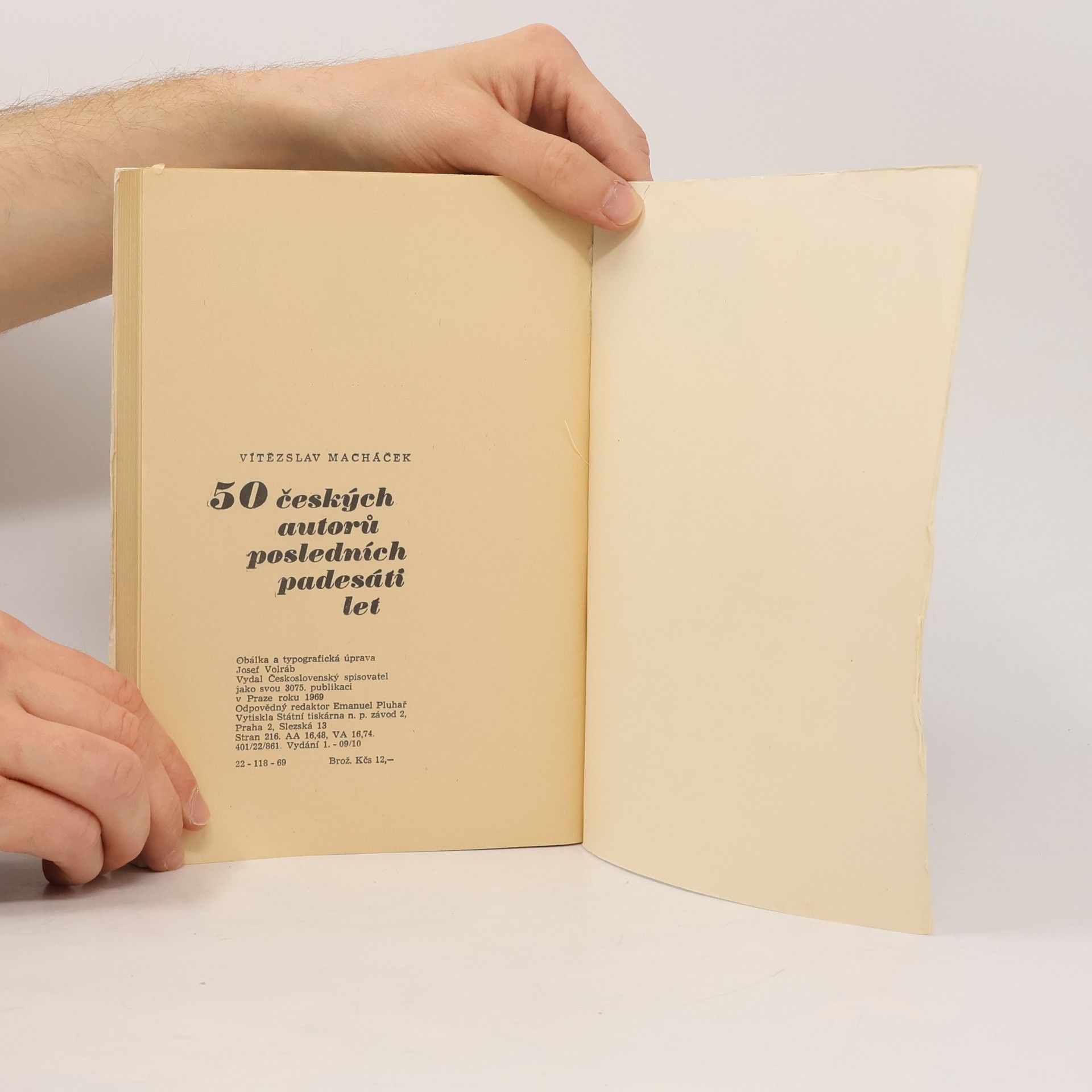 Vítězslav Macháček 50 českých autorů posledních padesáti let