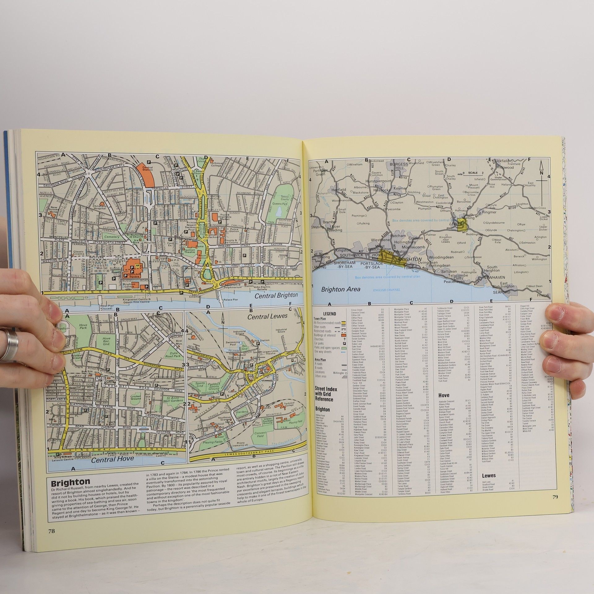 Automobile Association (Great Britain) AA South and Southeast England Regional Touring Guide