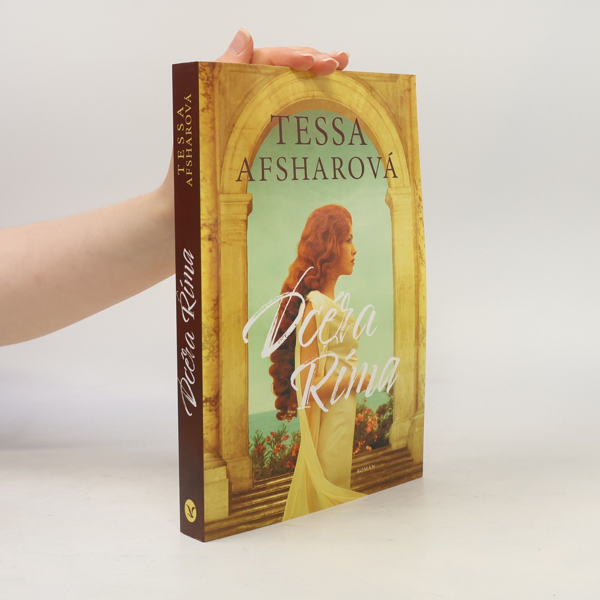 Tessa Afshar Dcéra Ríma