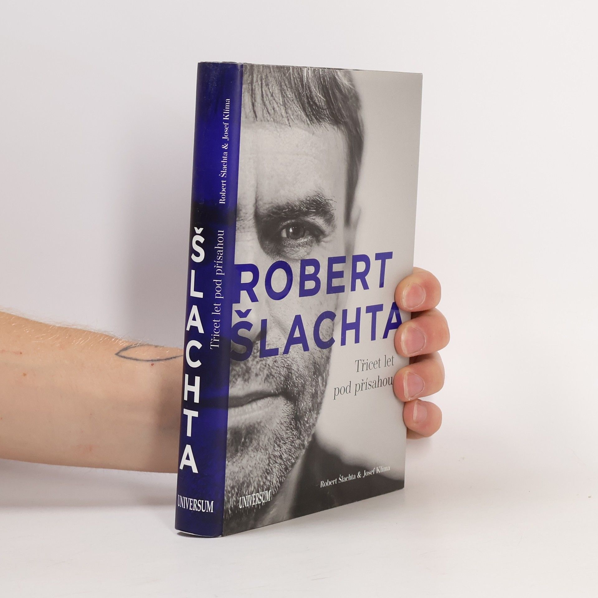 Robert Šlachta Robert Šlachta. Třicet let pod přísahou
