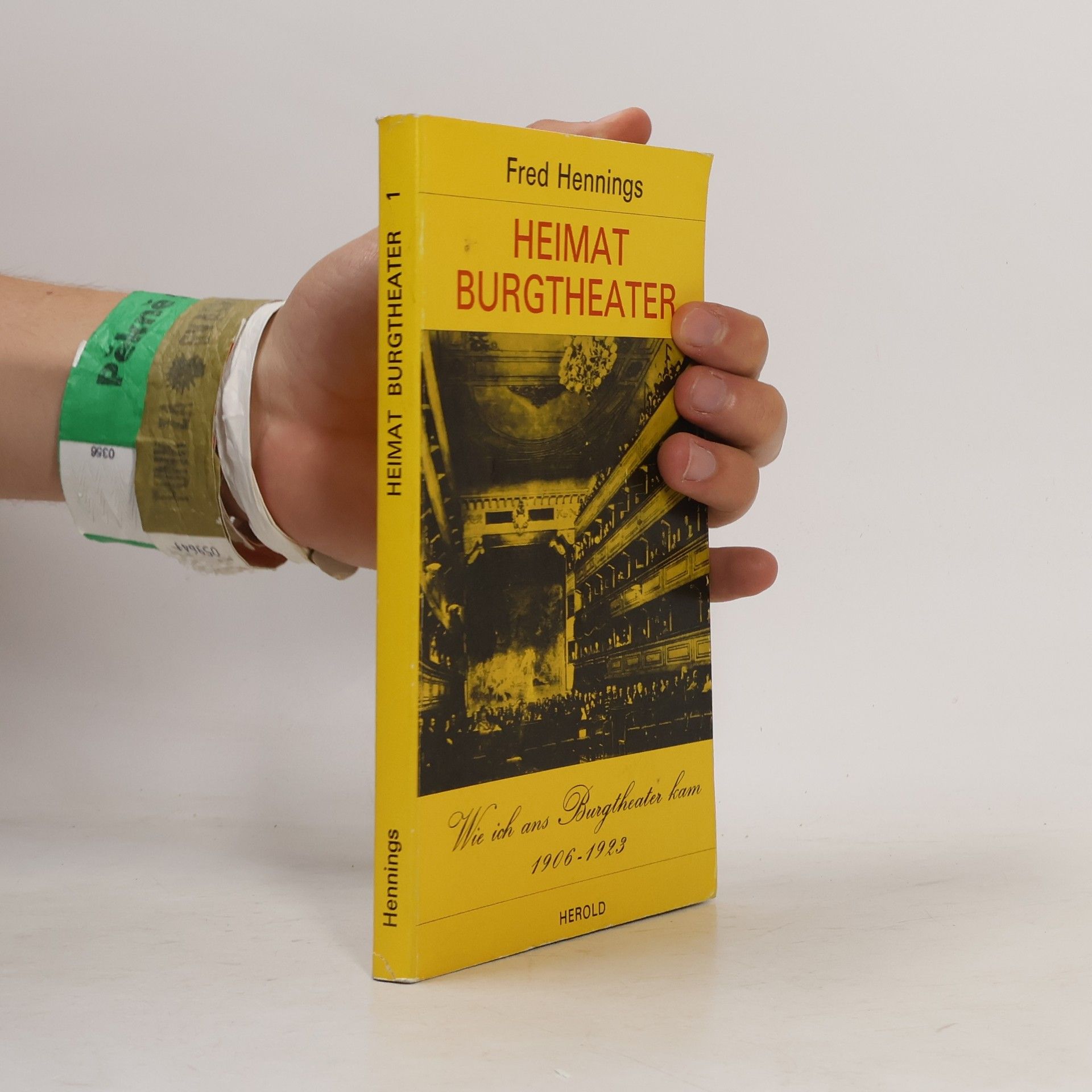 Fred Hennings Heimat Burgtheater 1