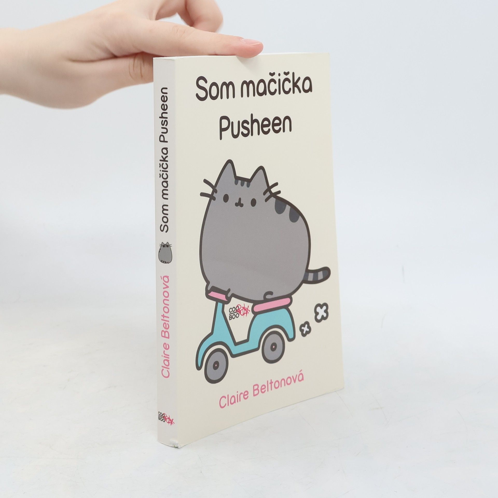 Claire Belton Som mačička Pusheen