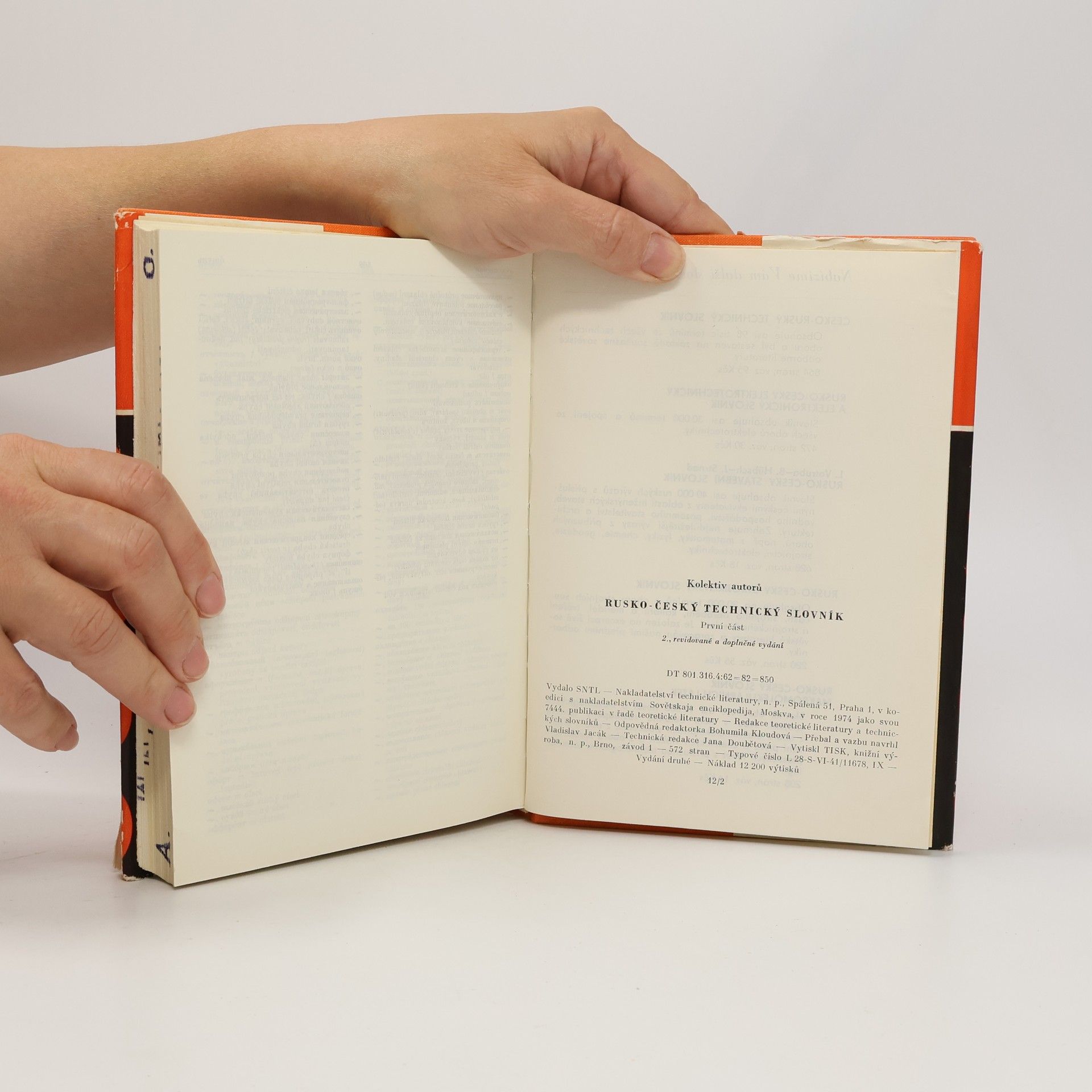 Autorenkollektiv Rusko-český technický slovník I. A-O