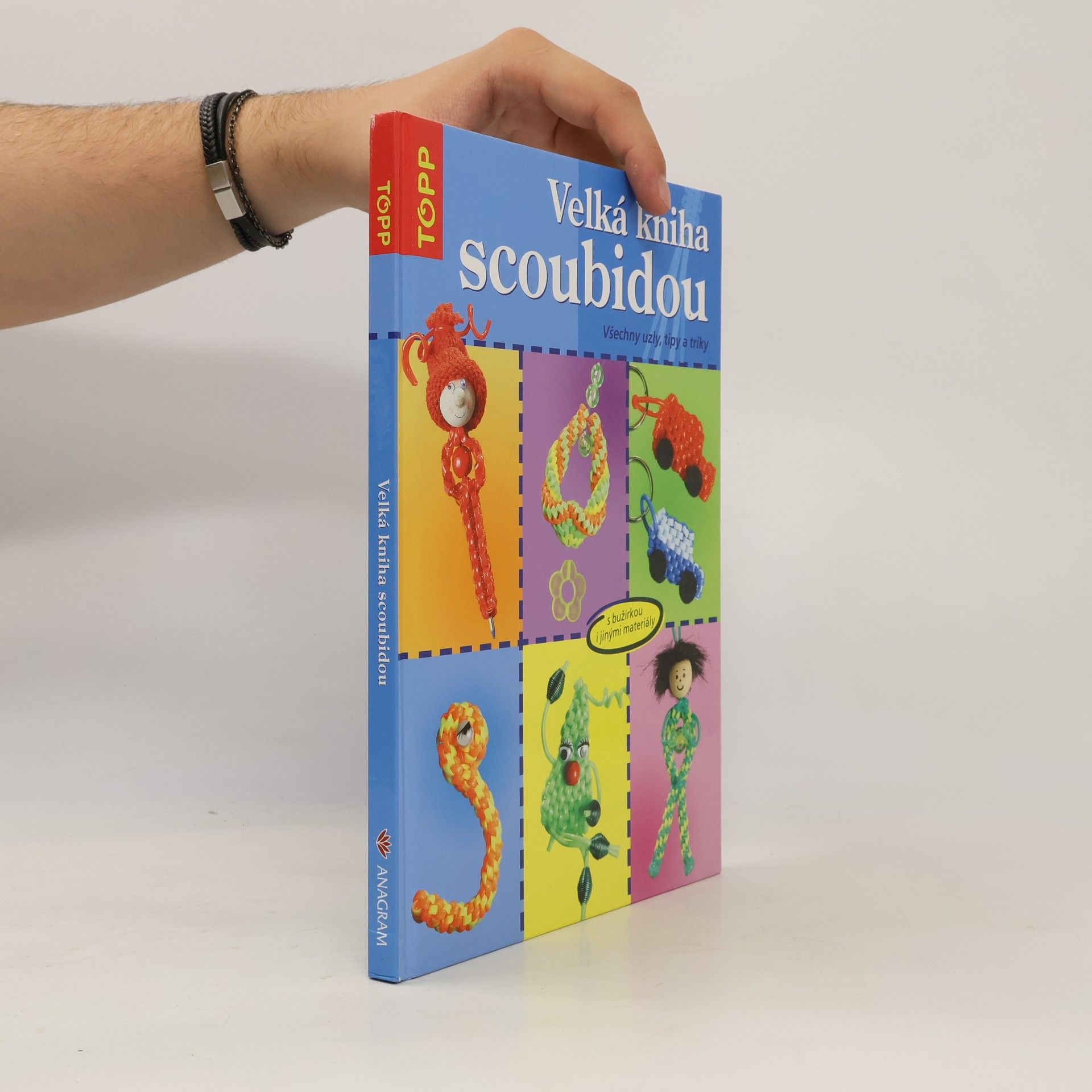 Inge Walz Velká kniha scoubidou: Všechny uzly, tipy a triky