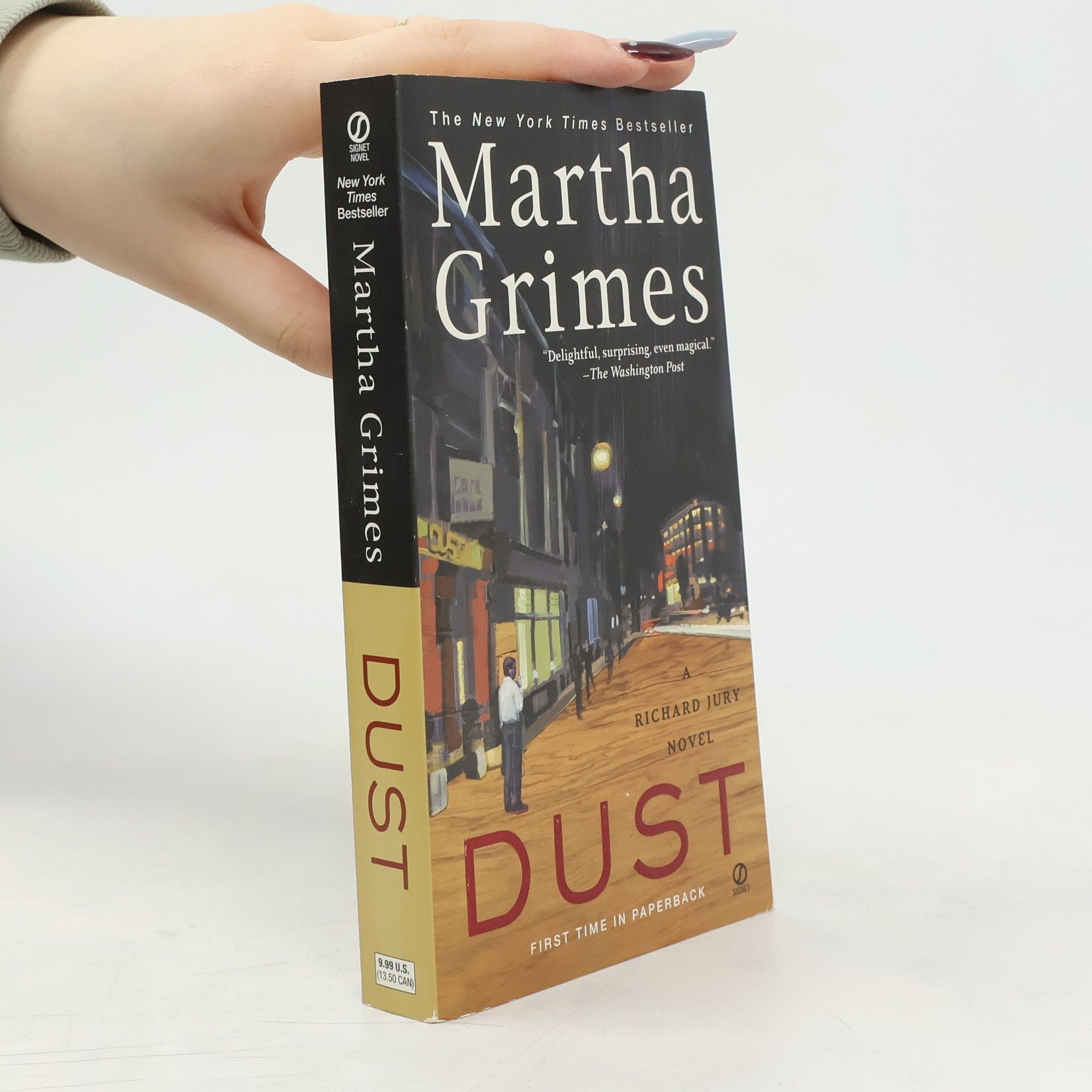 Martha Grimes Dust