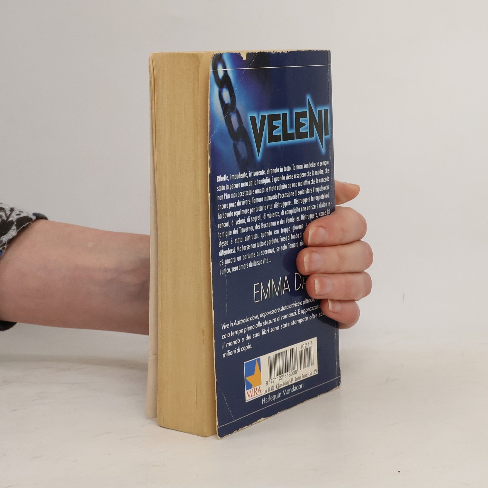 Emma Darcy Veleni