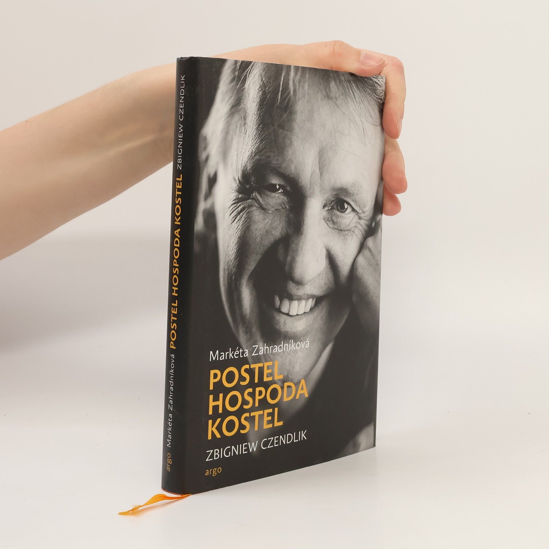 Markéta Zahradníková Postel, hospoda, kostel
