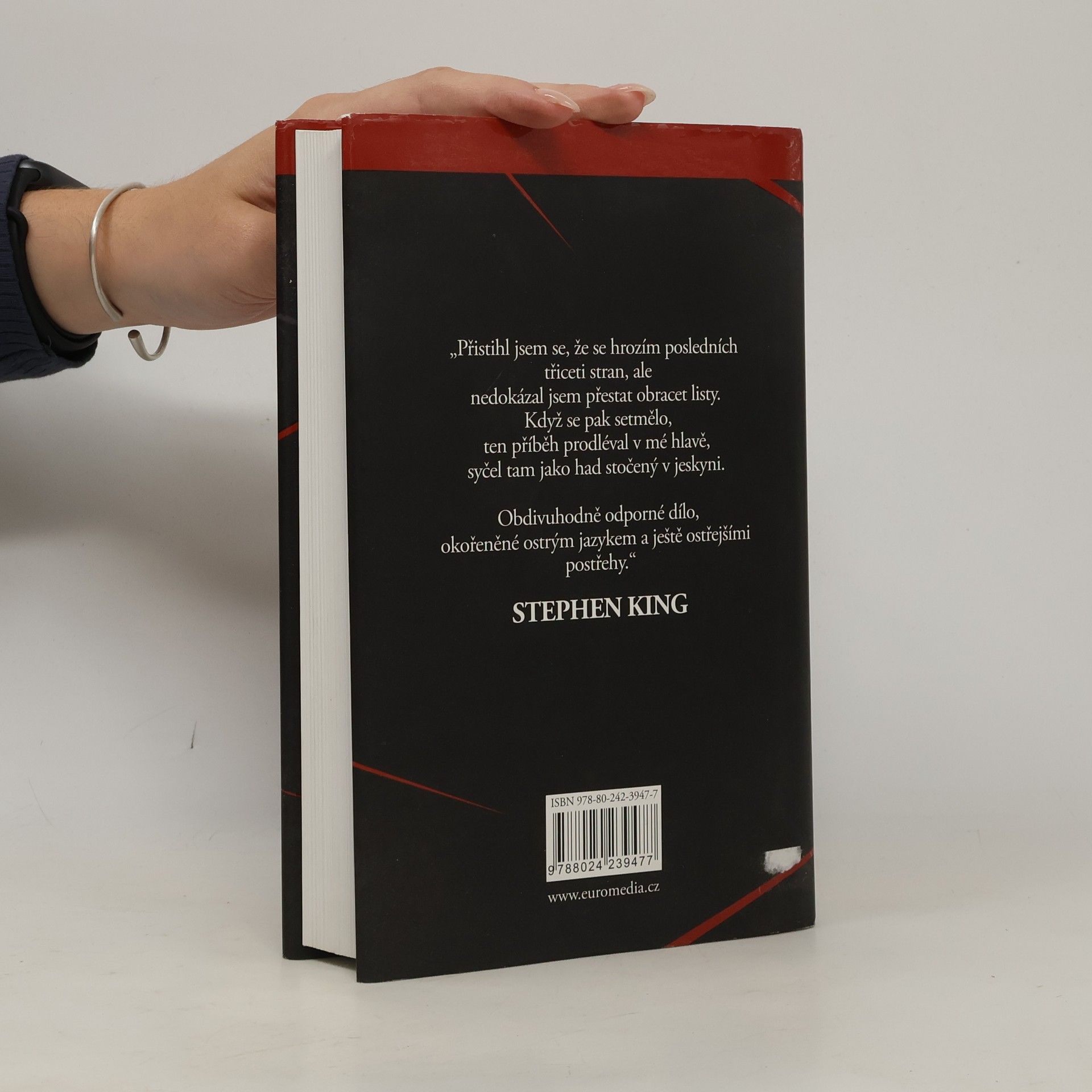 Gillian Flynn Ostré předměty
