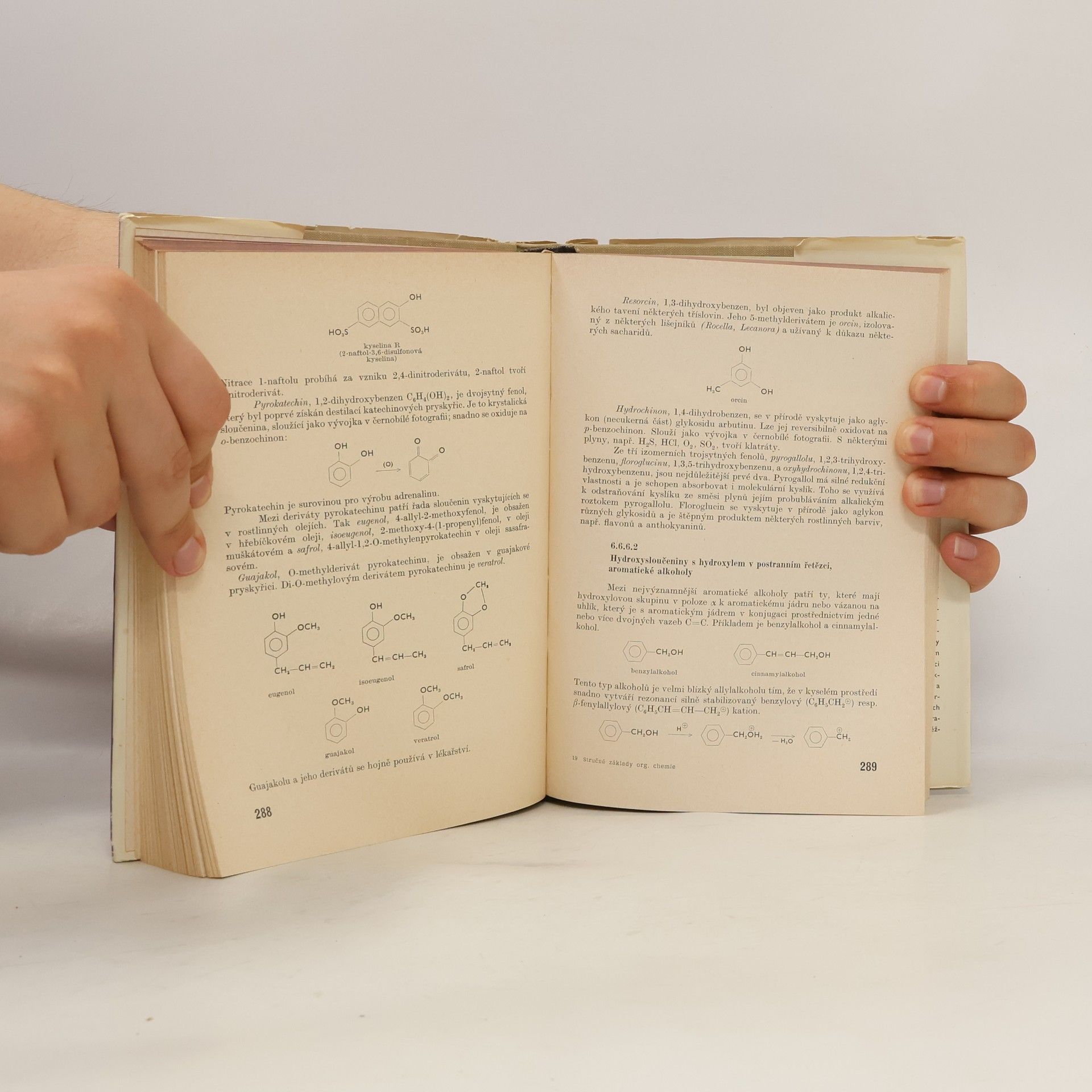 Josef Pacák Stručné základy organické chemie