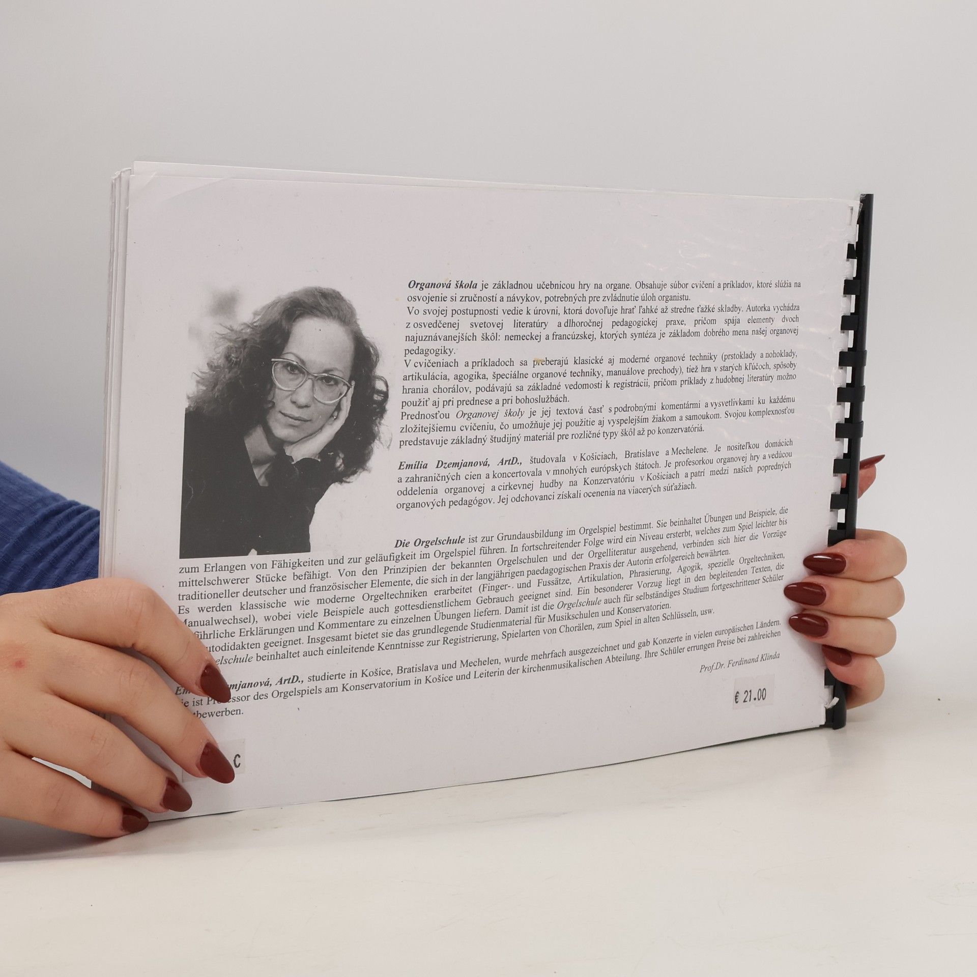 Emília Dzemjanová Organová škola / Orgelschule