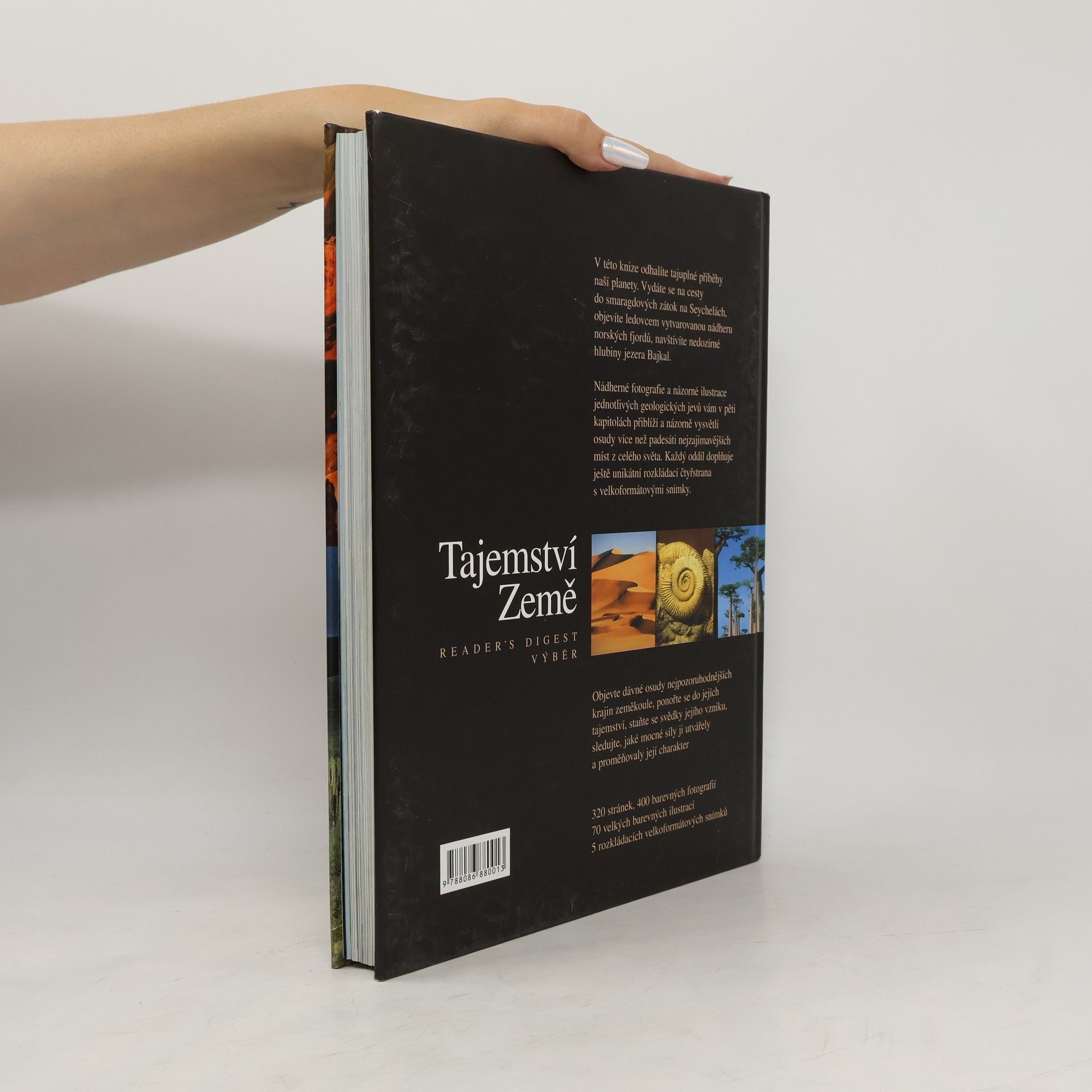 Collectif d'auteurs Tajemství Země