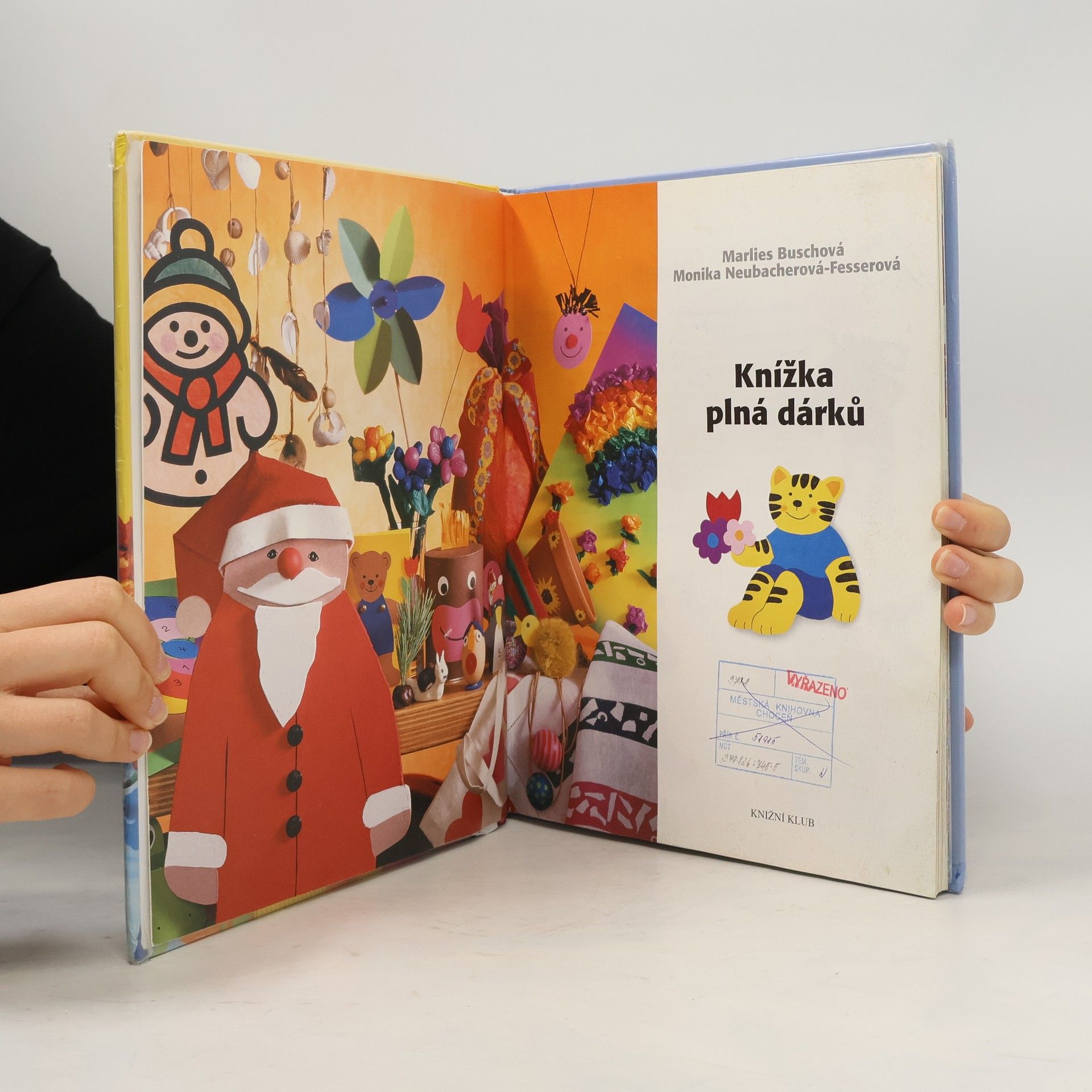 Marlies Busch Knížka plná dárků