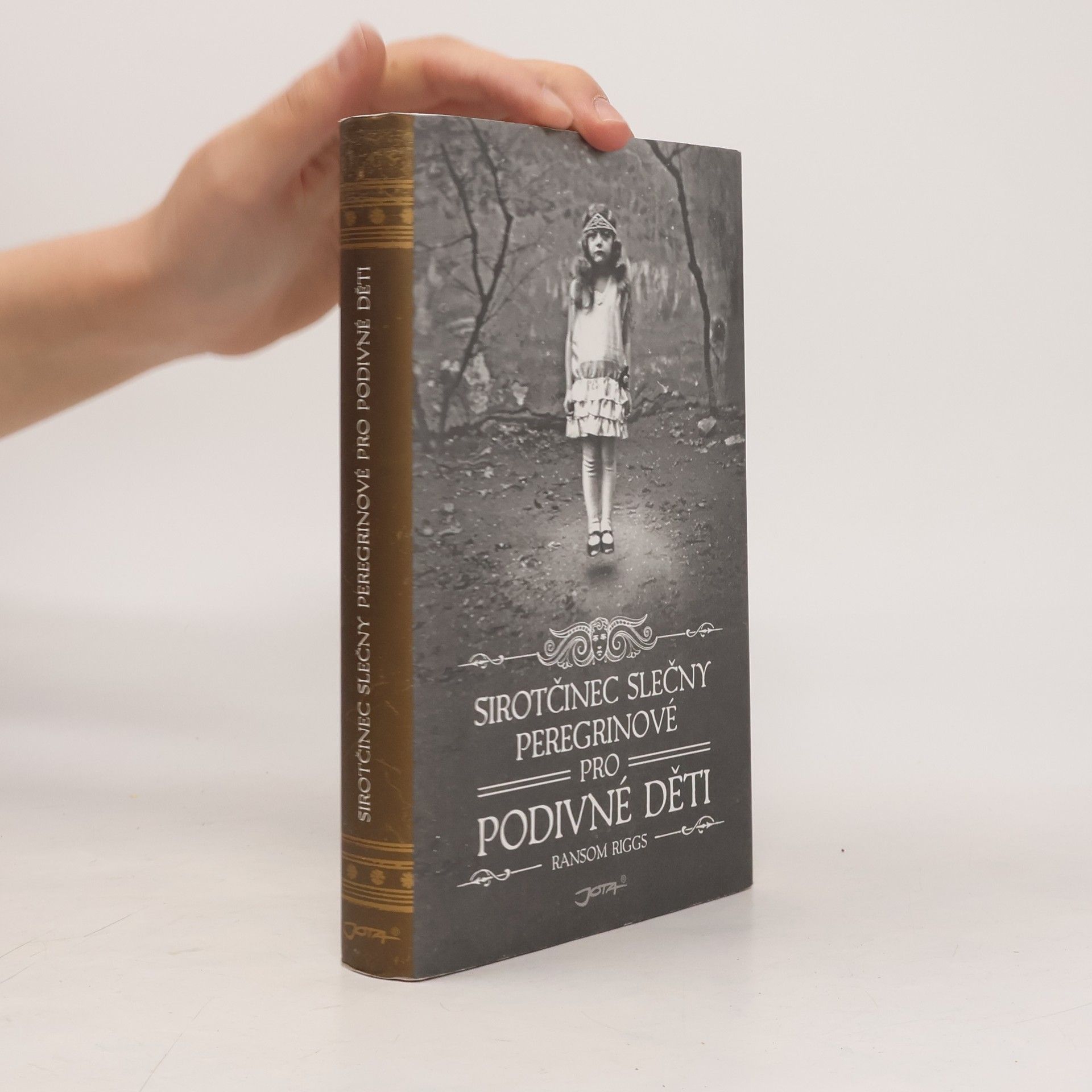 Ransom Riggs Sirotčinec slečny Peregrinové pro podivné děti