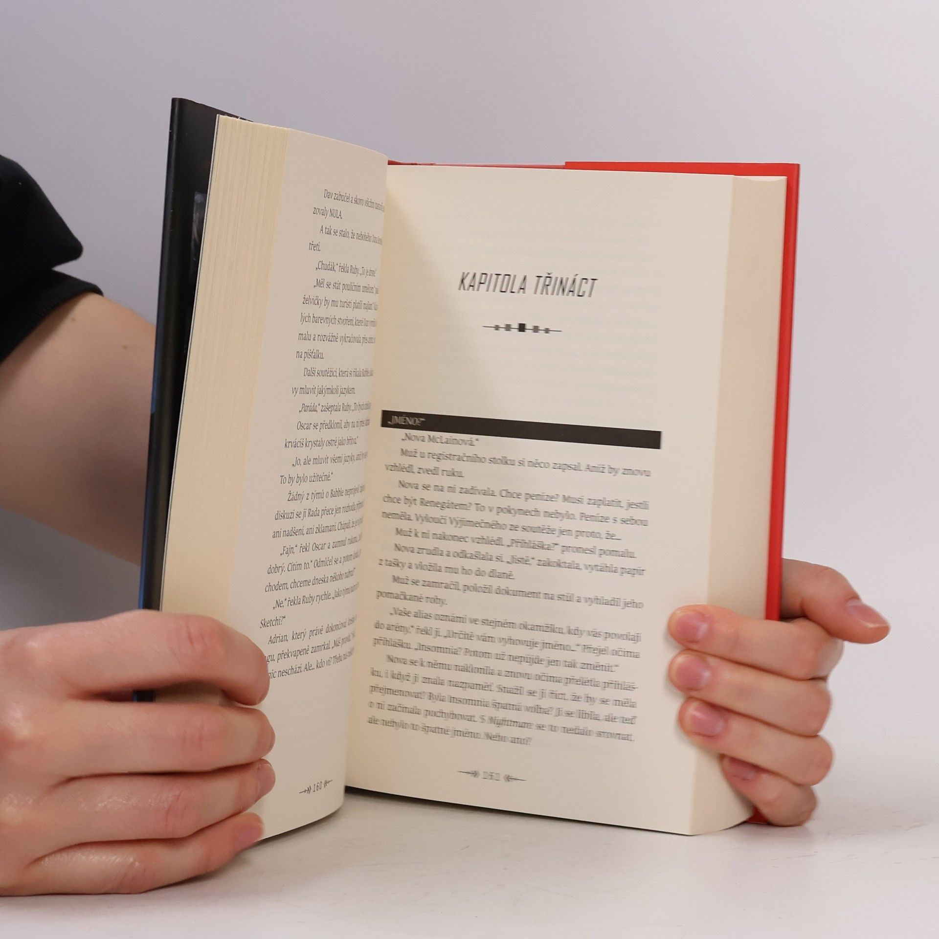 Marissa Meyer Renegáti