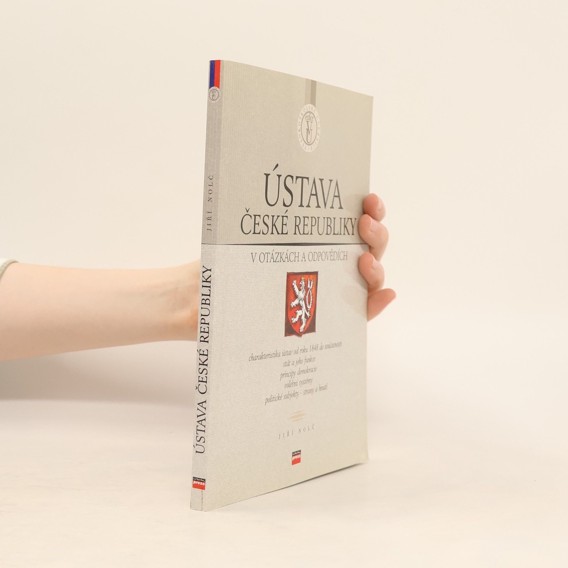 Ústava České republiky v otázkách a odpovědích