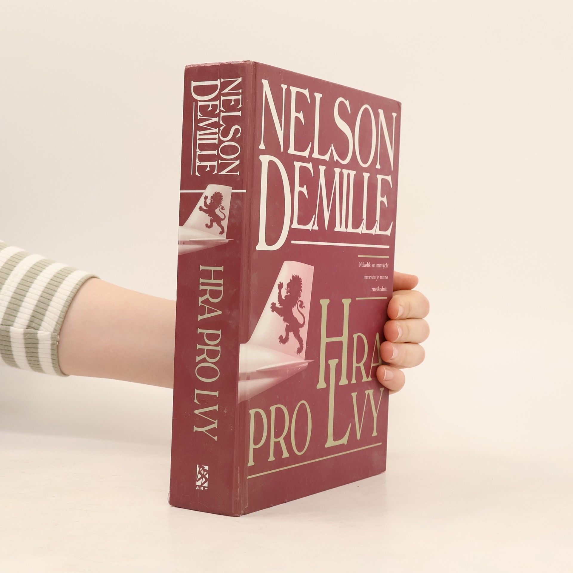 Nelson Richard DeMille Hra pro lvy