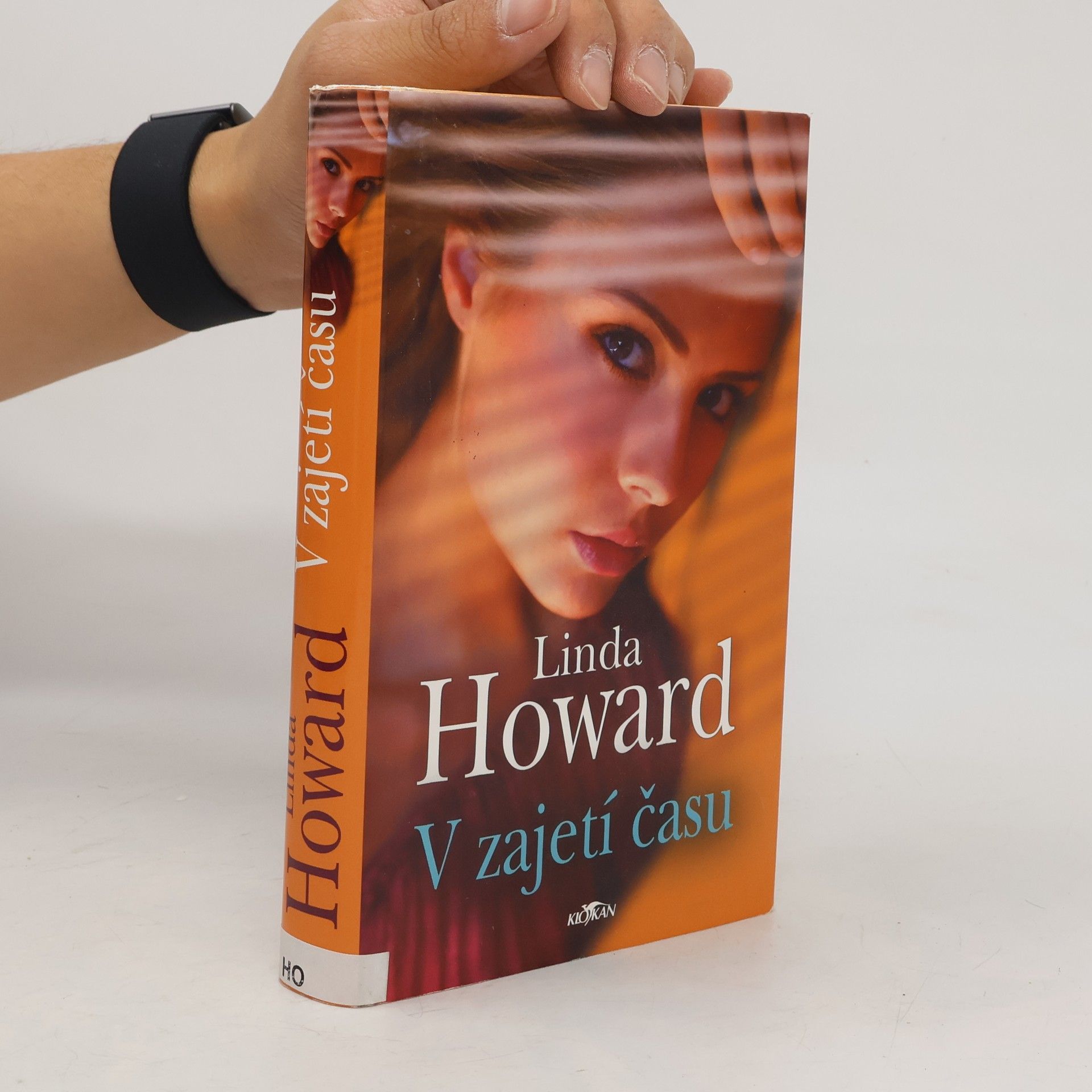 Linda Howington S. V zajetí času