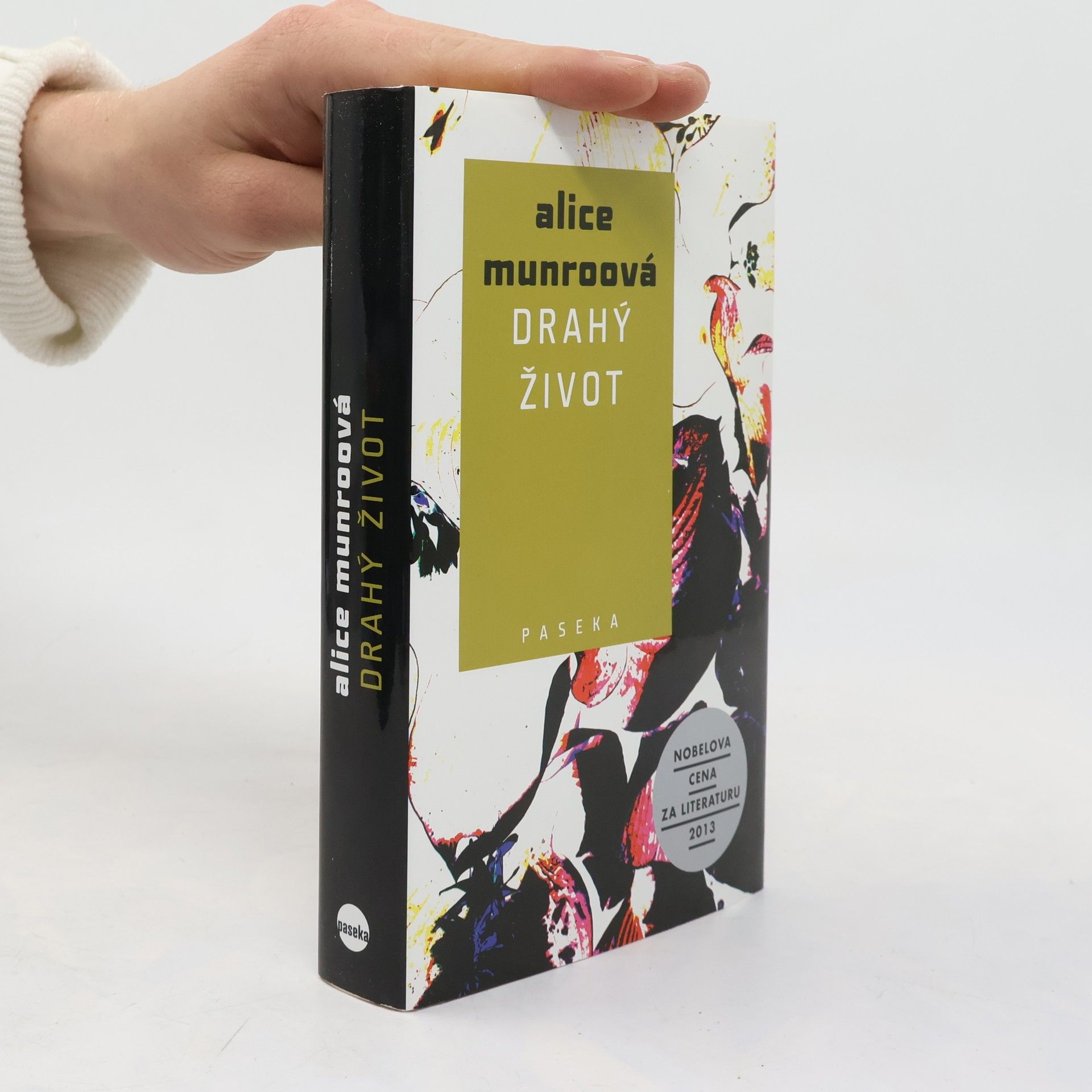 Alice Munro Drahý život