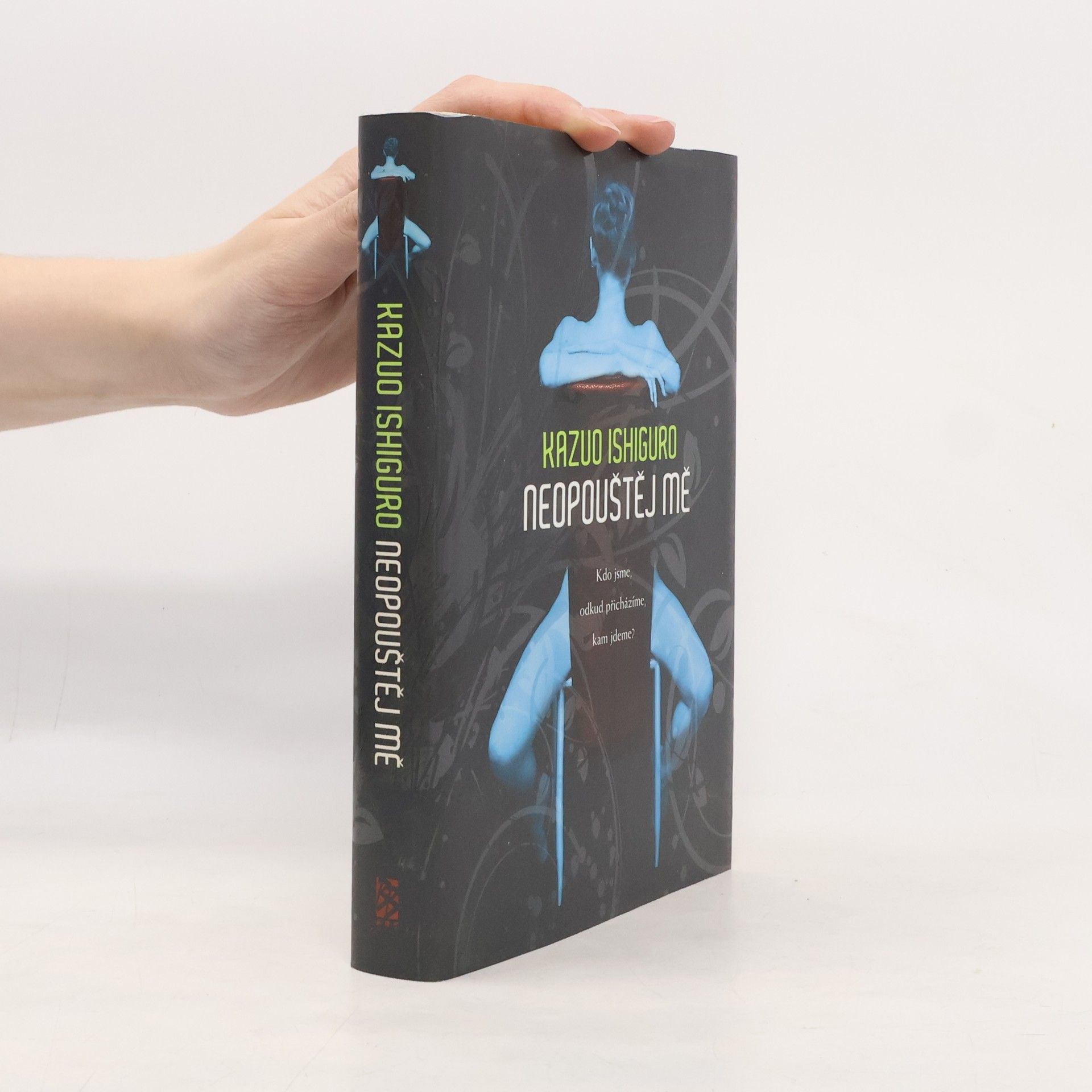 Kazuo Ishiguro Neopouštěj mě