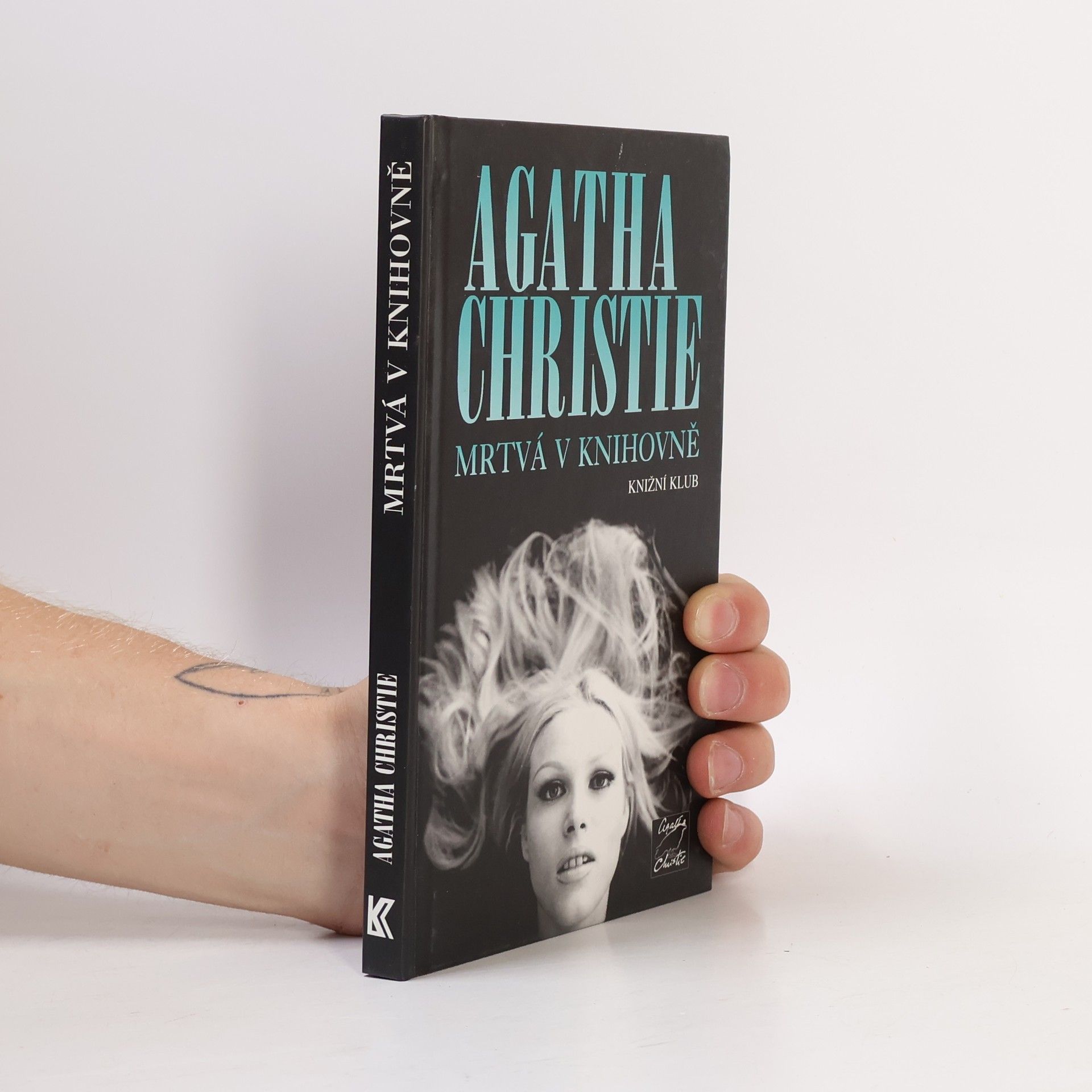 Agatha Christie Mrtvá v knihovně