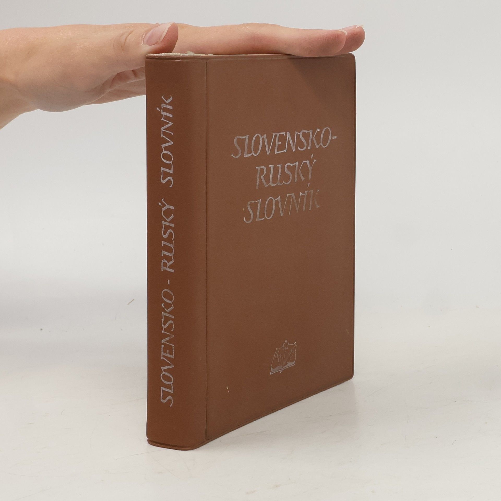 A. V. Isačenko Slovensko - ruský slovník