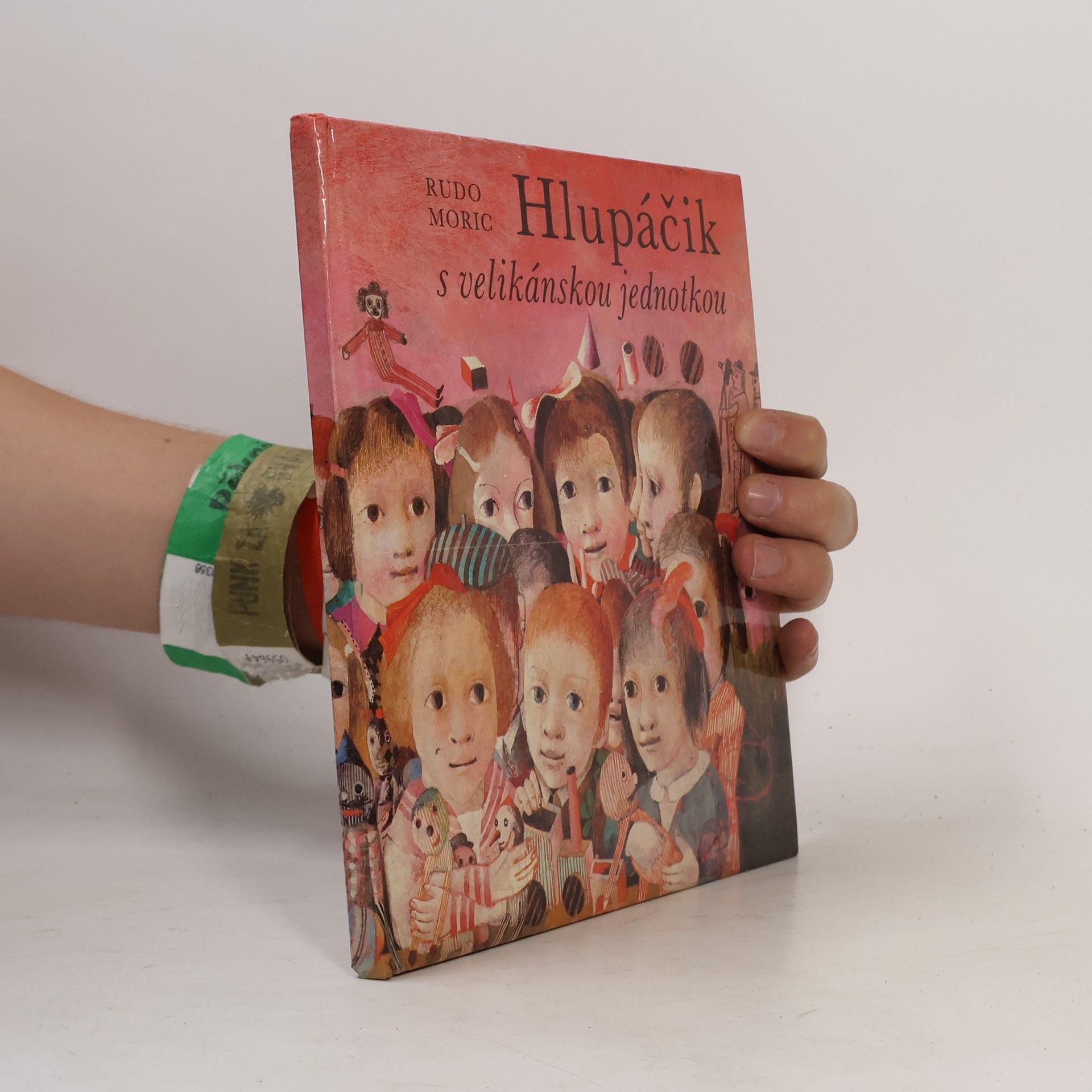 Hlupáčik s velikánskou jednotkou