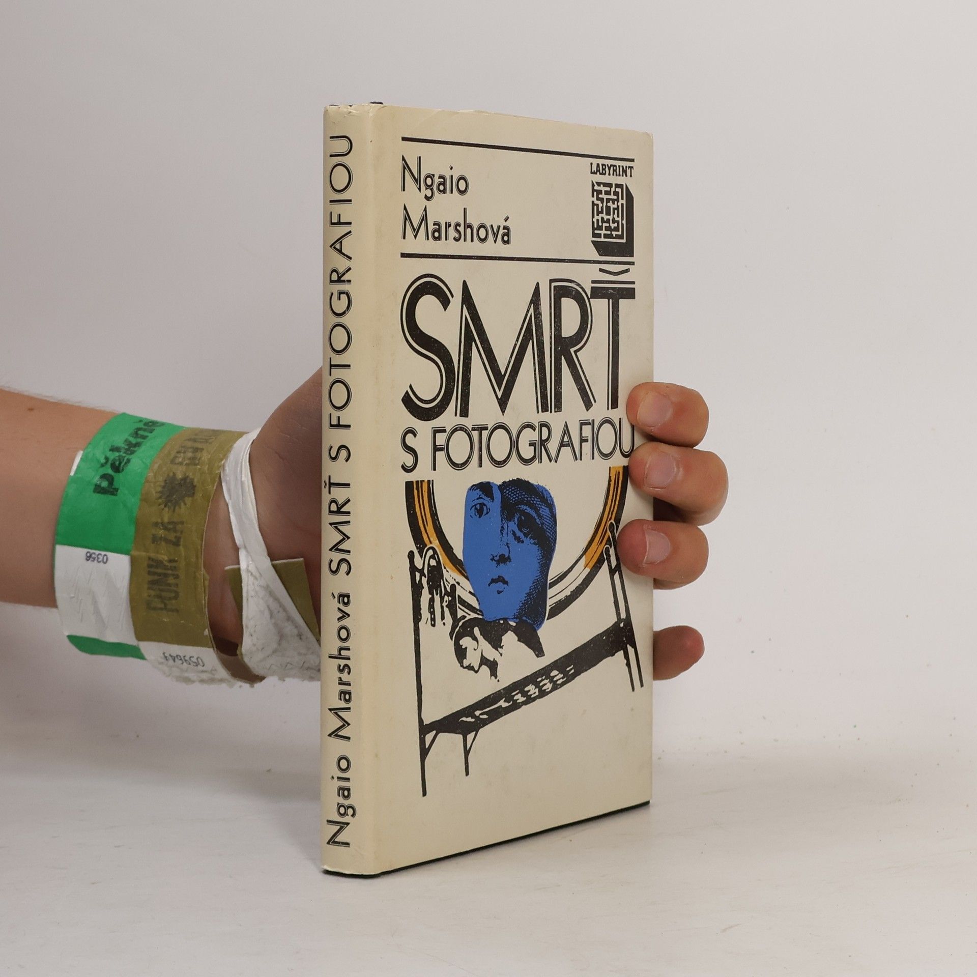 Ngaio Marsh Smrť s fotografiou