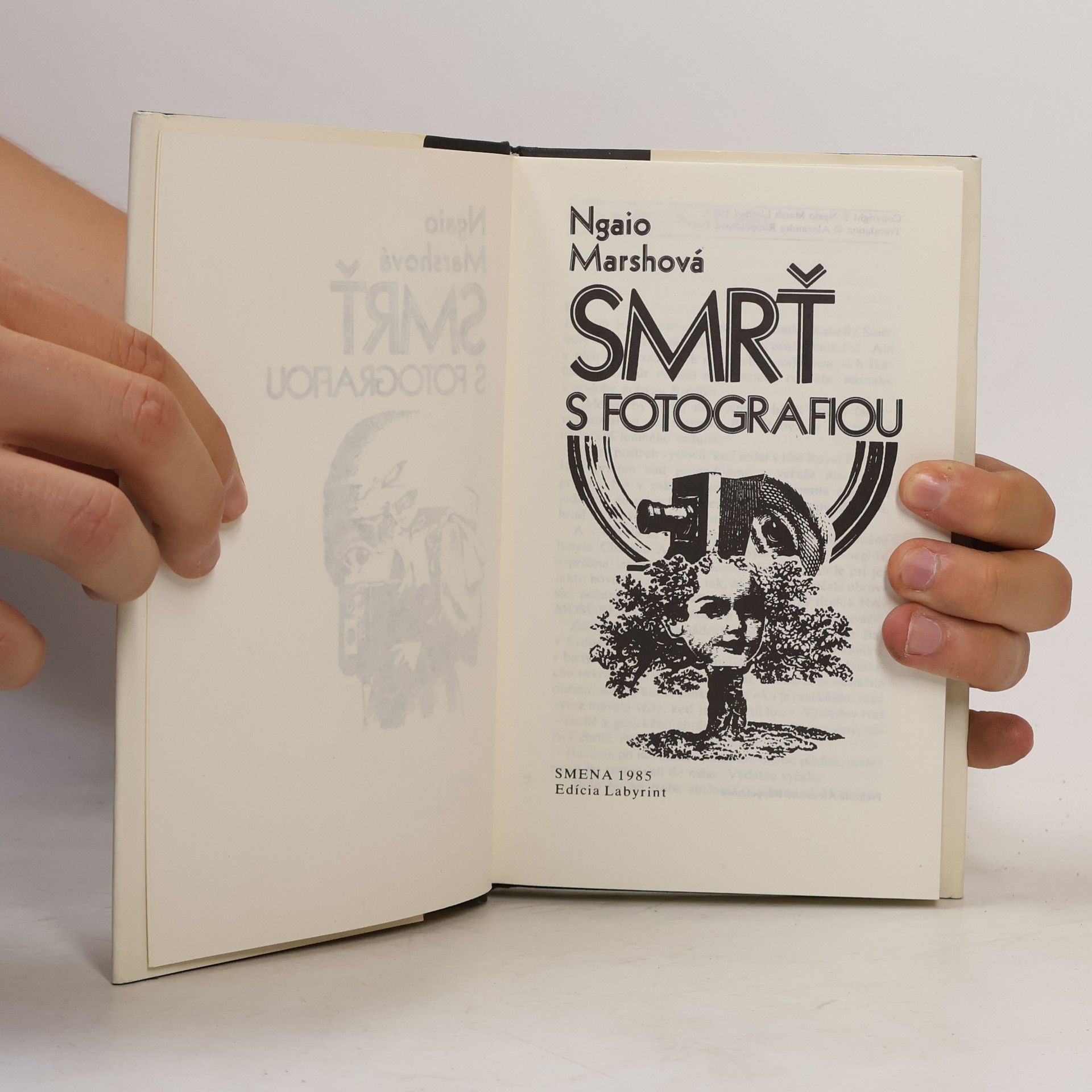 Ngaio Marsh Smrť s fotografiou