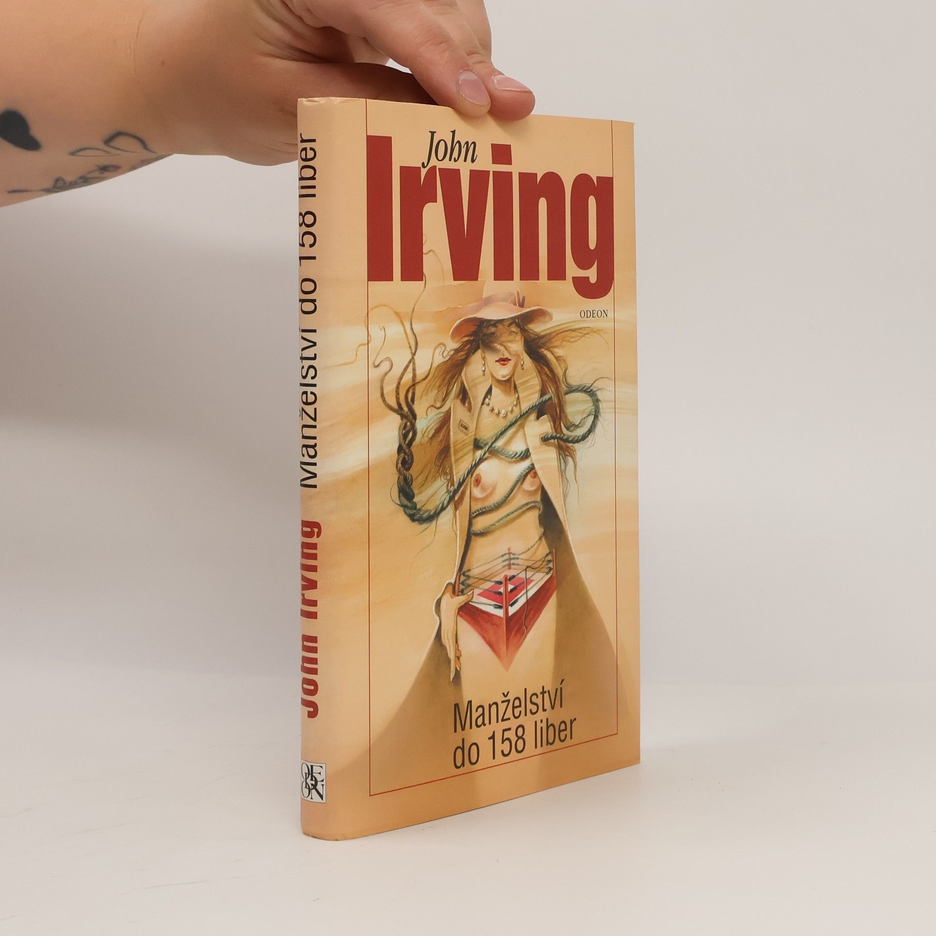 John Irving Manželství do 158 liber