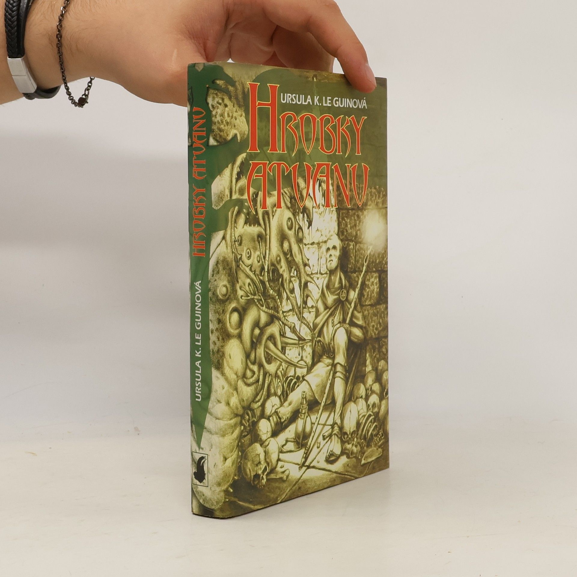 Ursula K. Le Guin Hrobky Atuanu