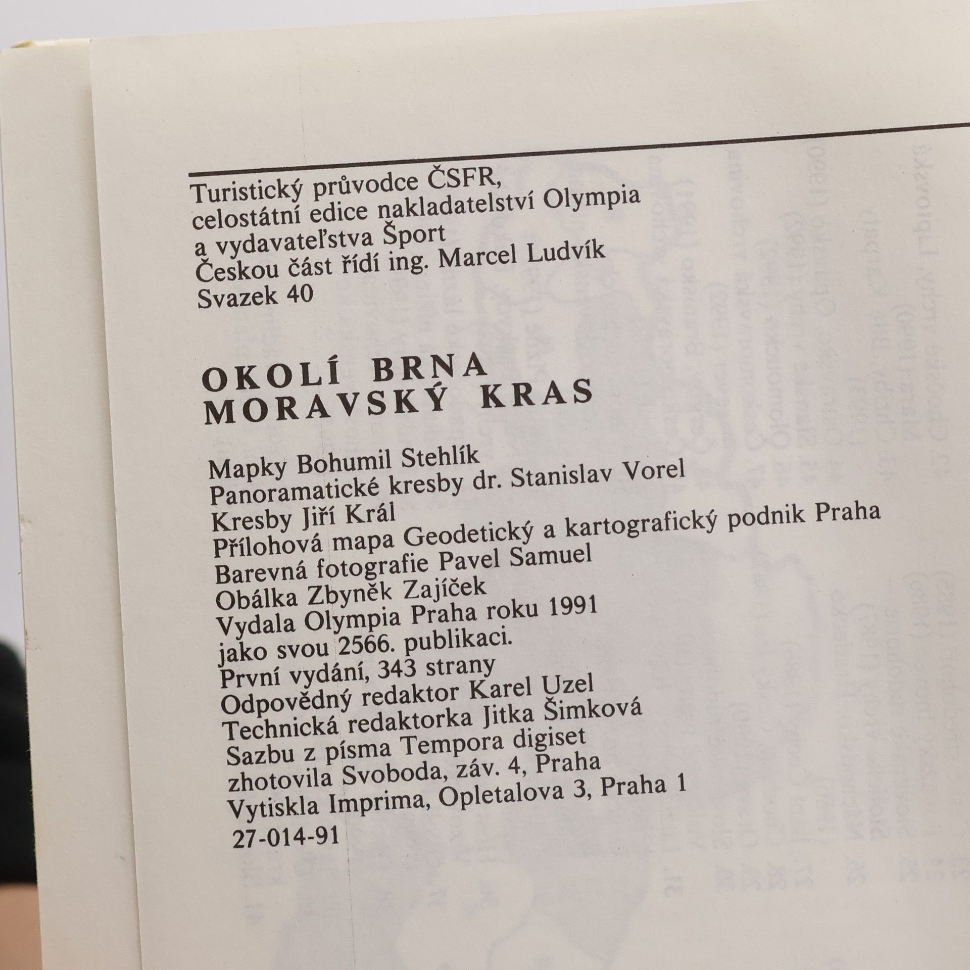 Autorenkollektiv Okolí Brna. Moravský kras