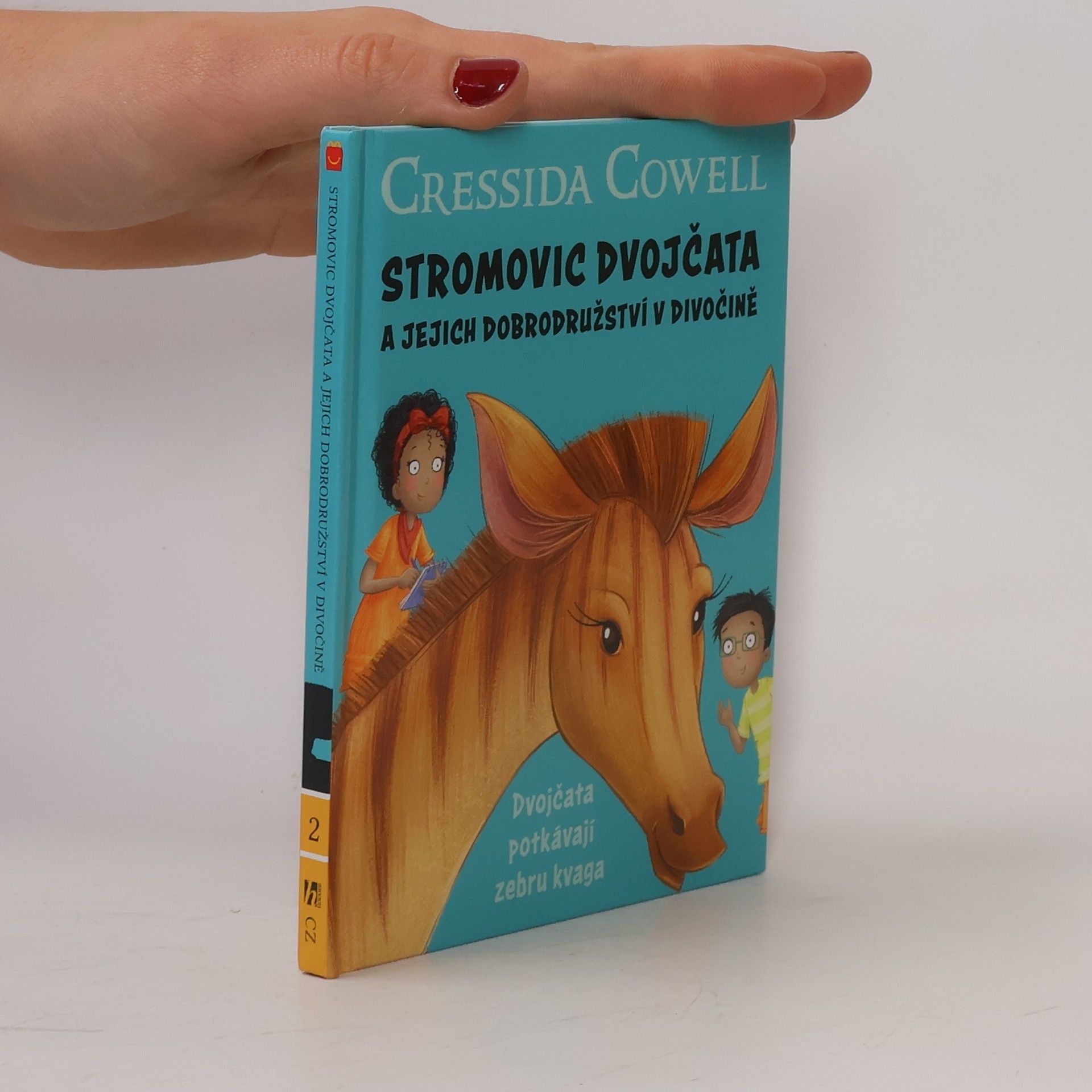 Cressida Cowell Stromovic dvojčata a jejich dobrodružství v divočině. Dvojčata potkávají zebru kvaga