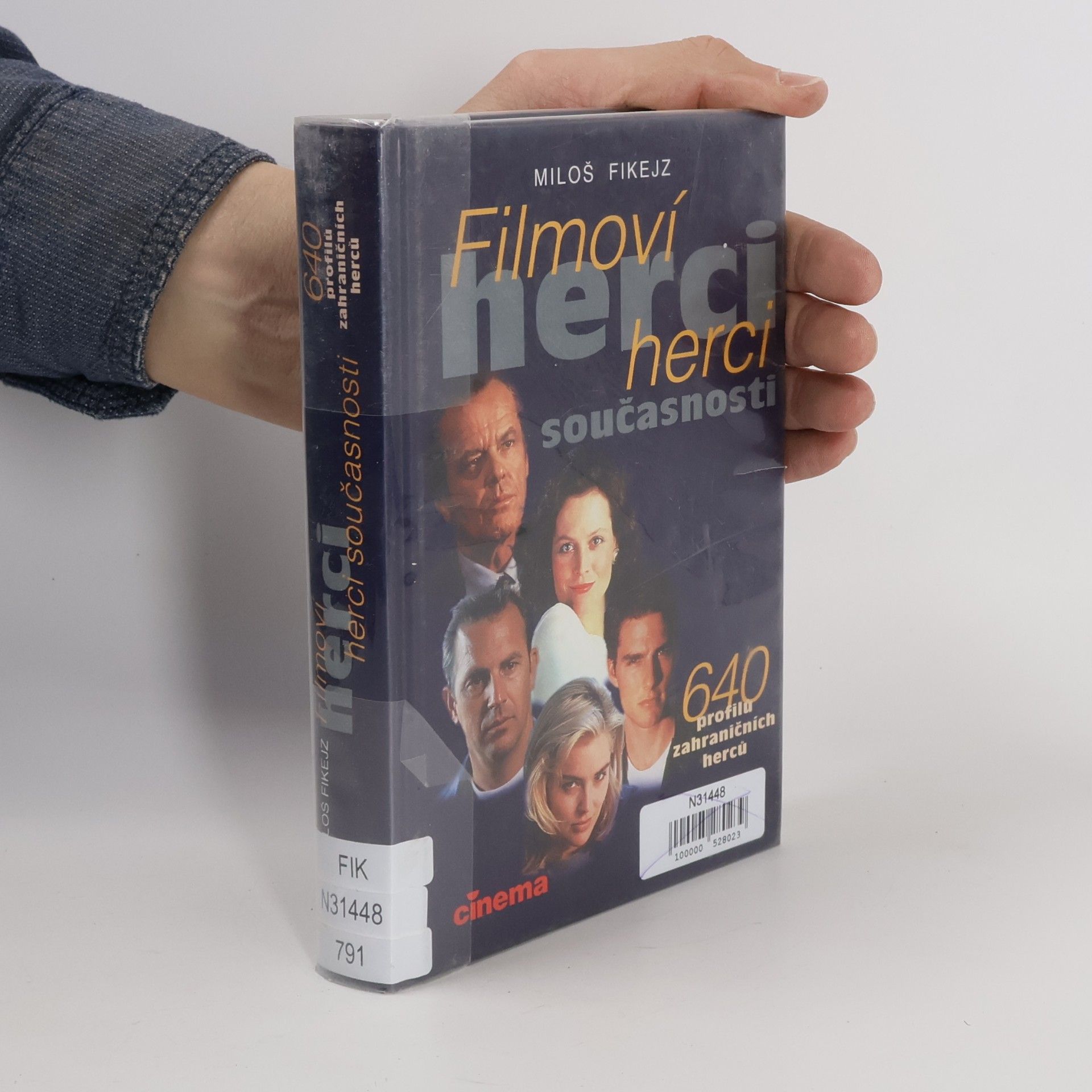 Miloš Fikejz Filmoví herci současnosti. 640 profilů zahraničních herců