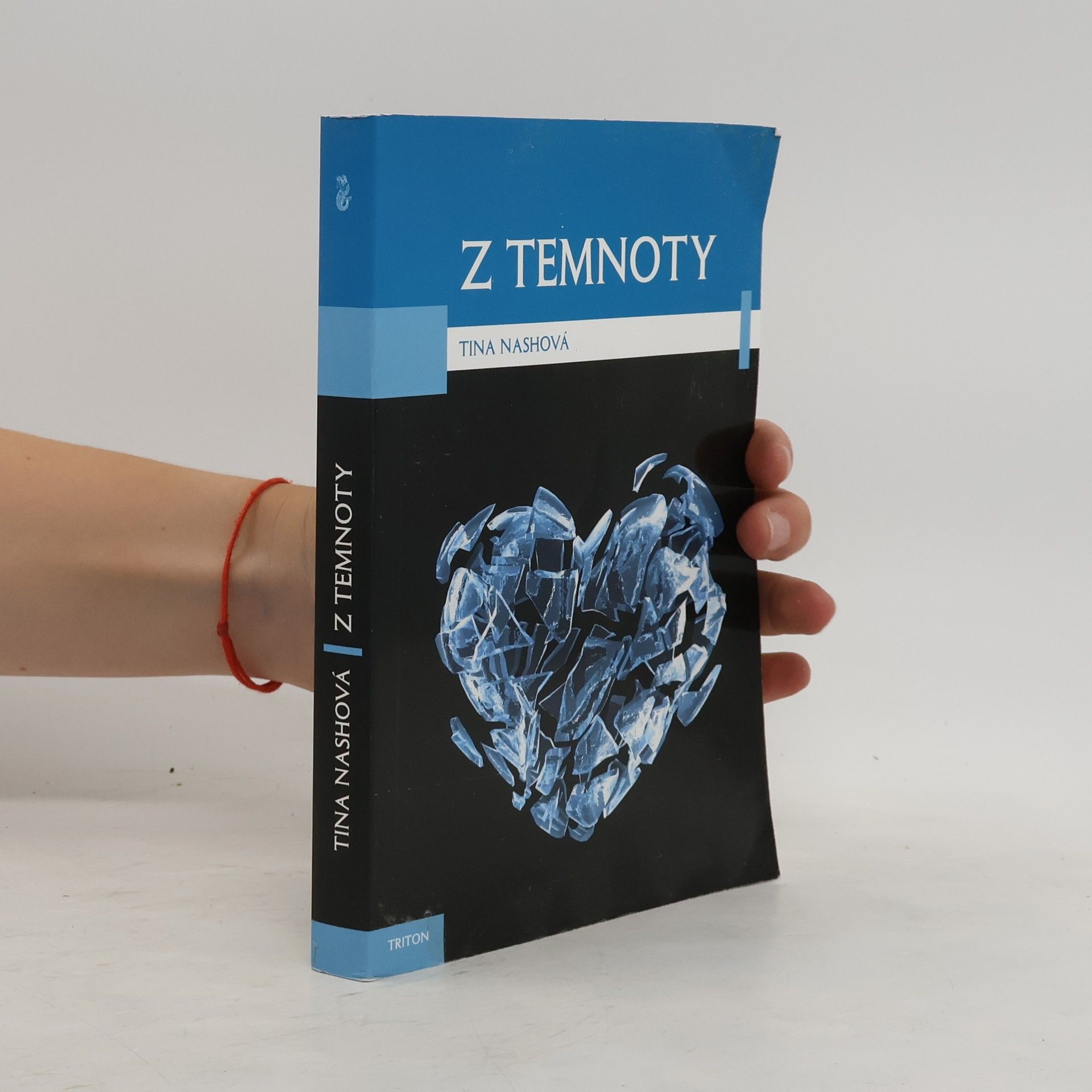 Tina Nash Z temnoty