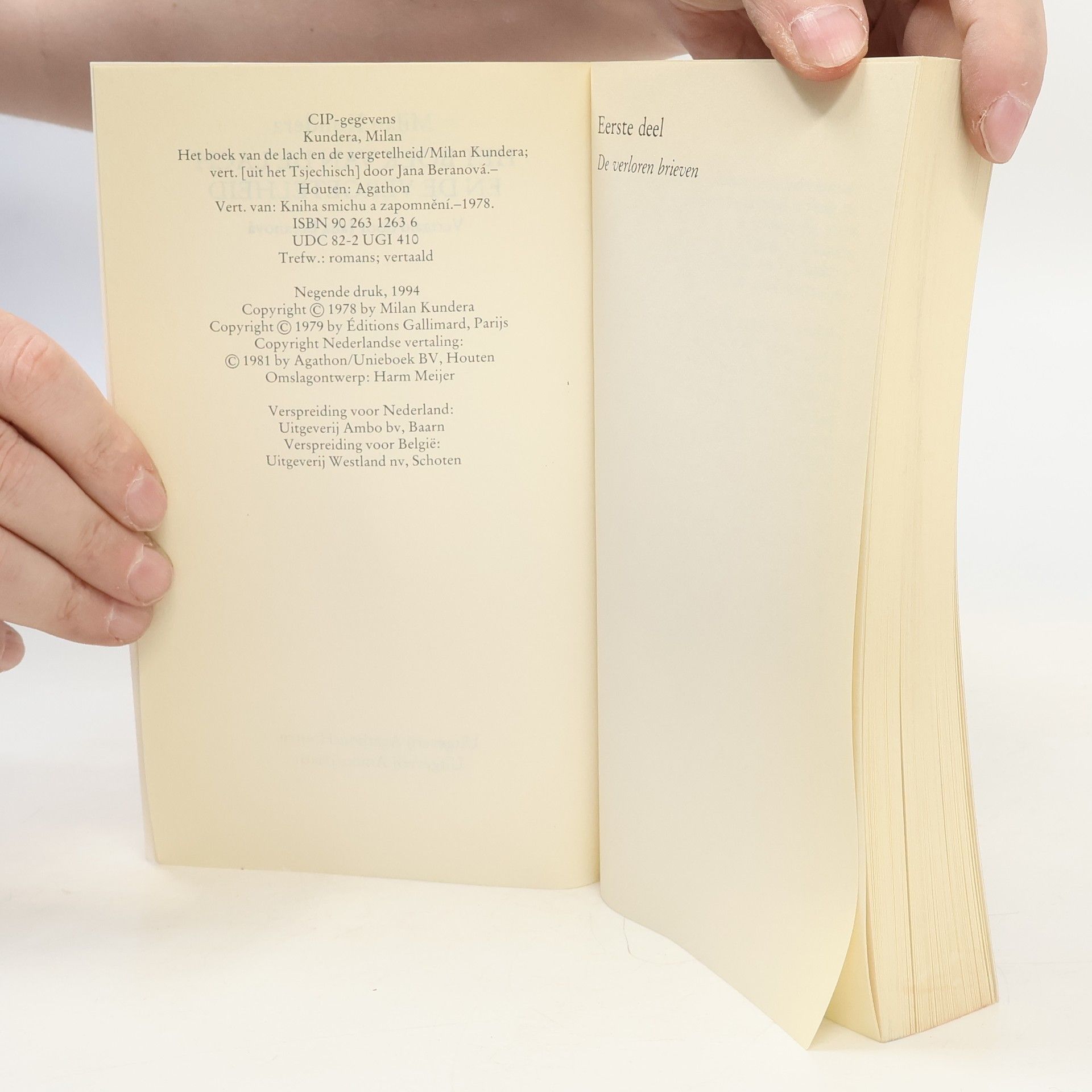 Milan Kundera Het boek van de lach en de vergetelheid