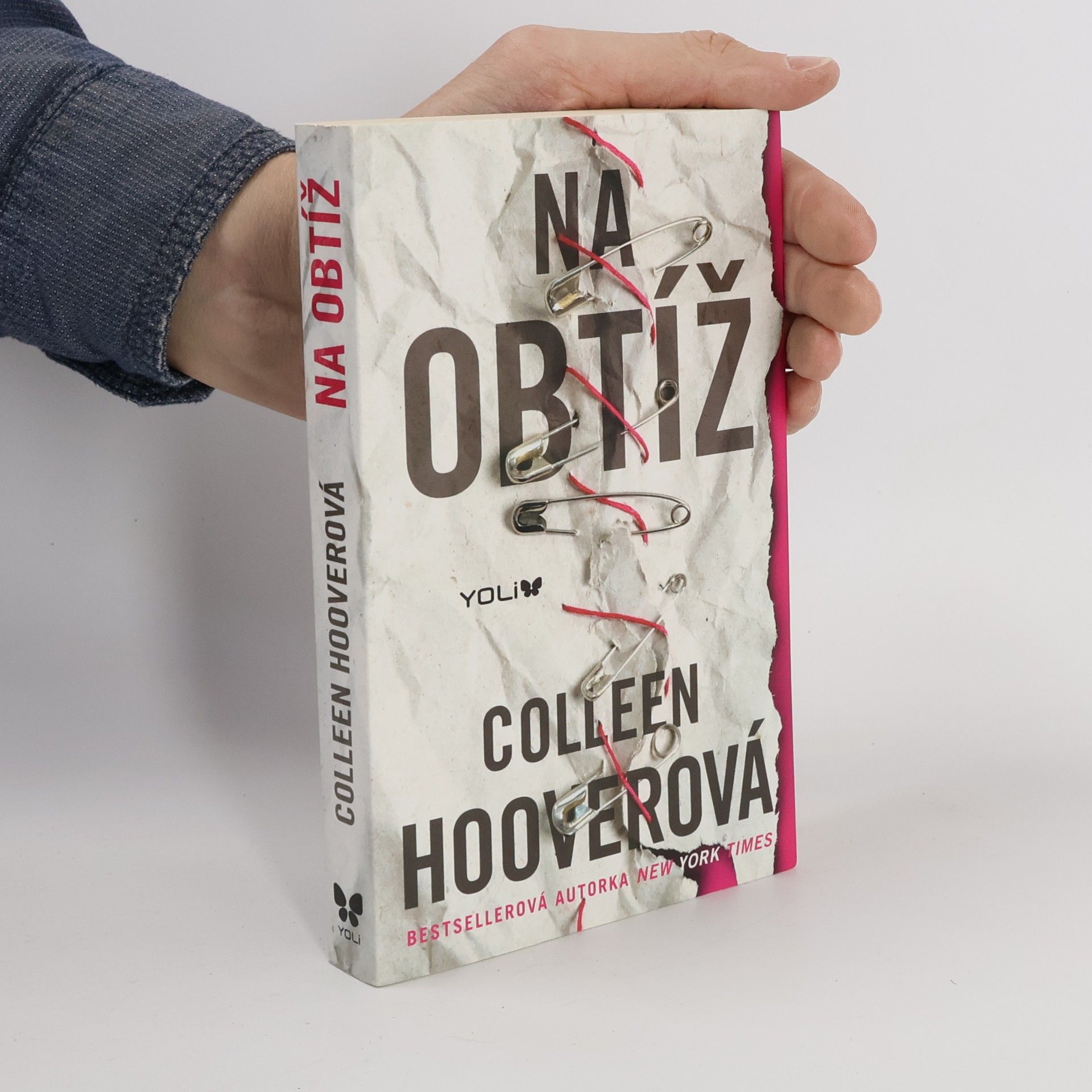Colleen Hoover Na obtíž