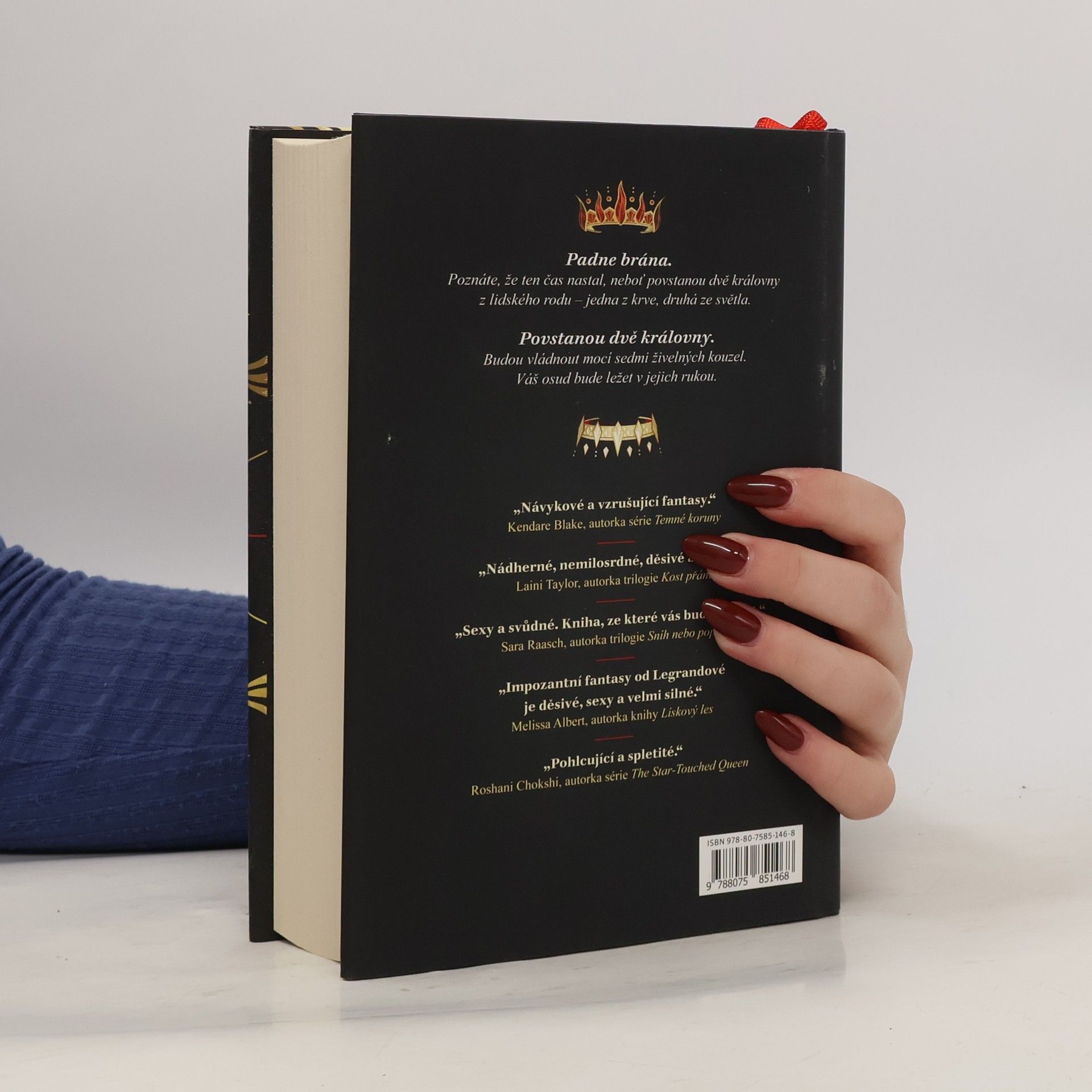 Claire Le Grand Furyborn. Trilogie Empirium - kniha první
