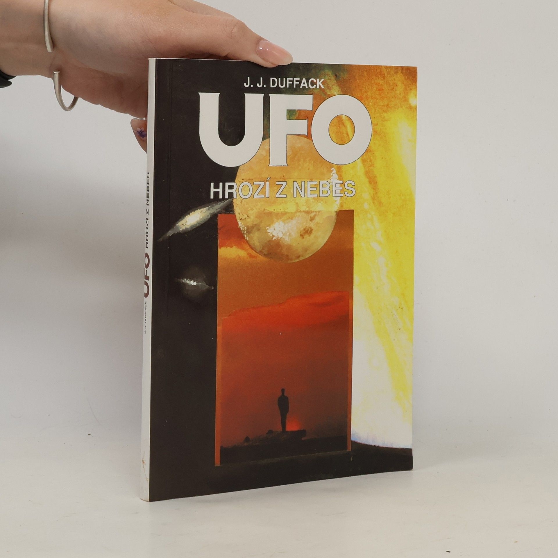 J. J. Duffack UFO hrozí z nebes
