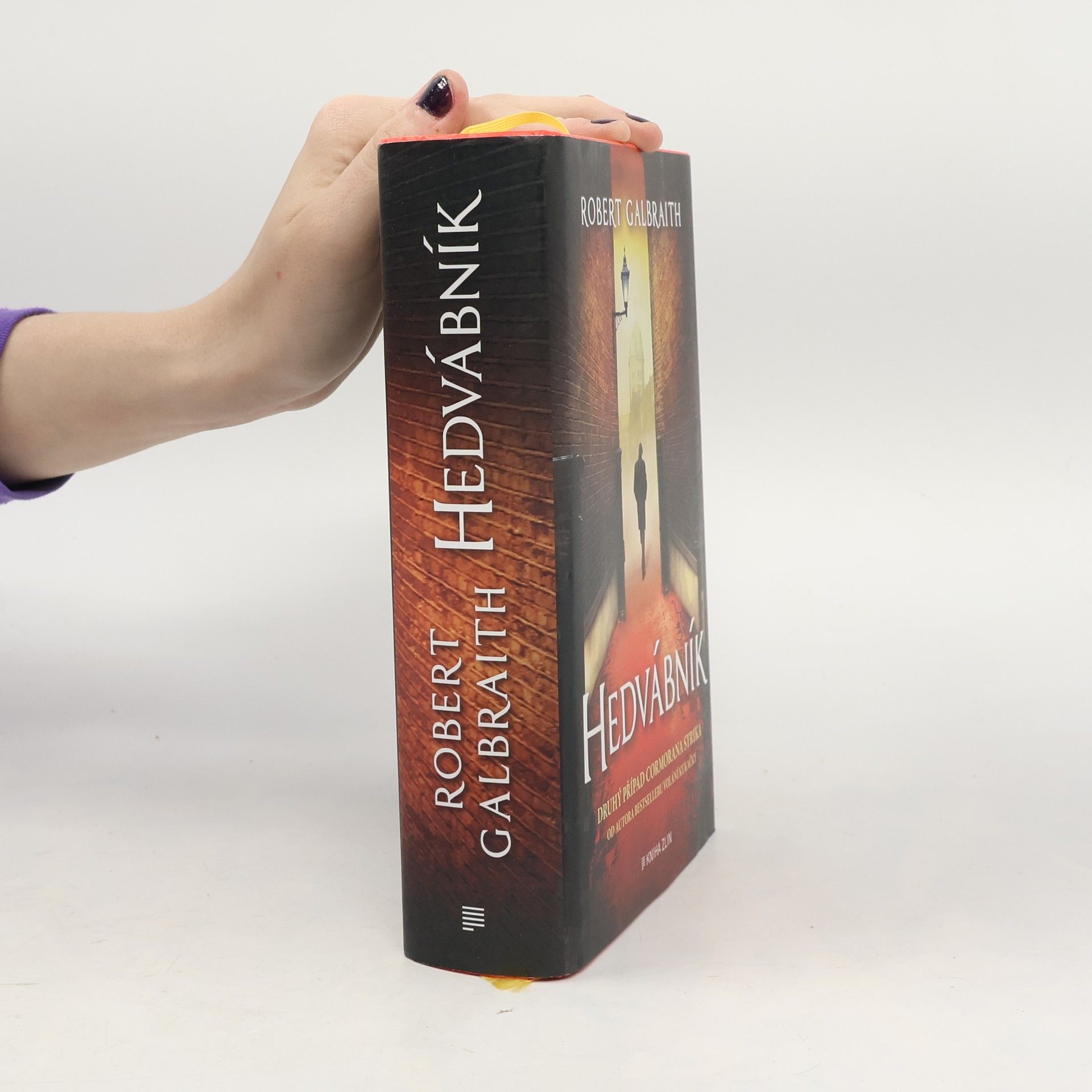 J. K. Rowling Hedvábník