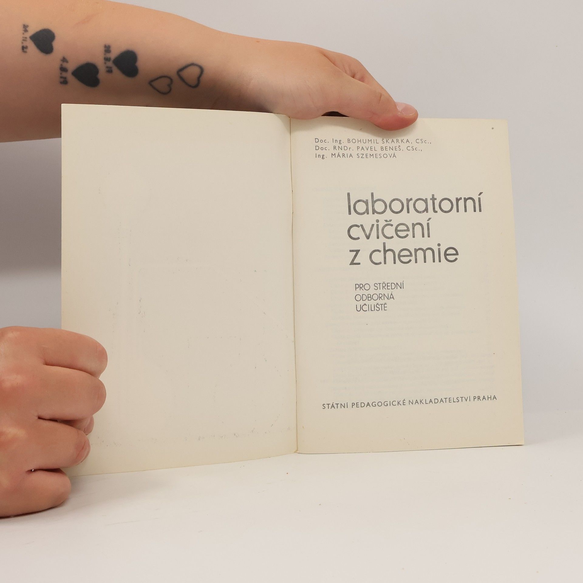 Bohumil Škárka Laboratorní cvičení z chemie