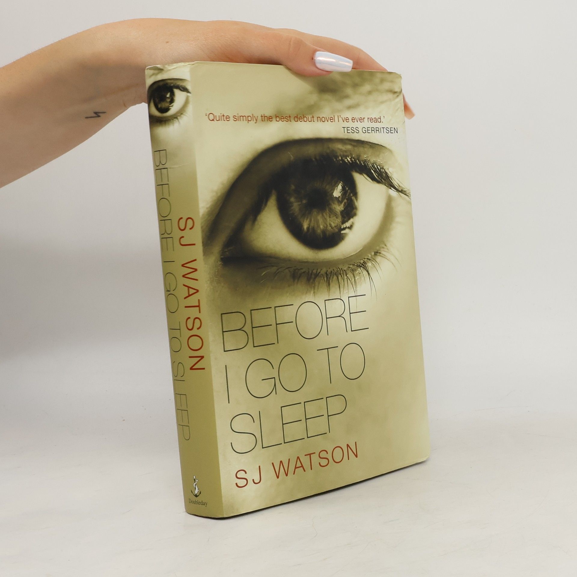 S. J. (Steven J.) Watson Before I Go to Sleep